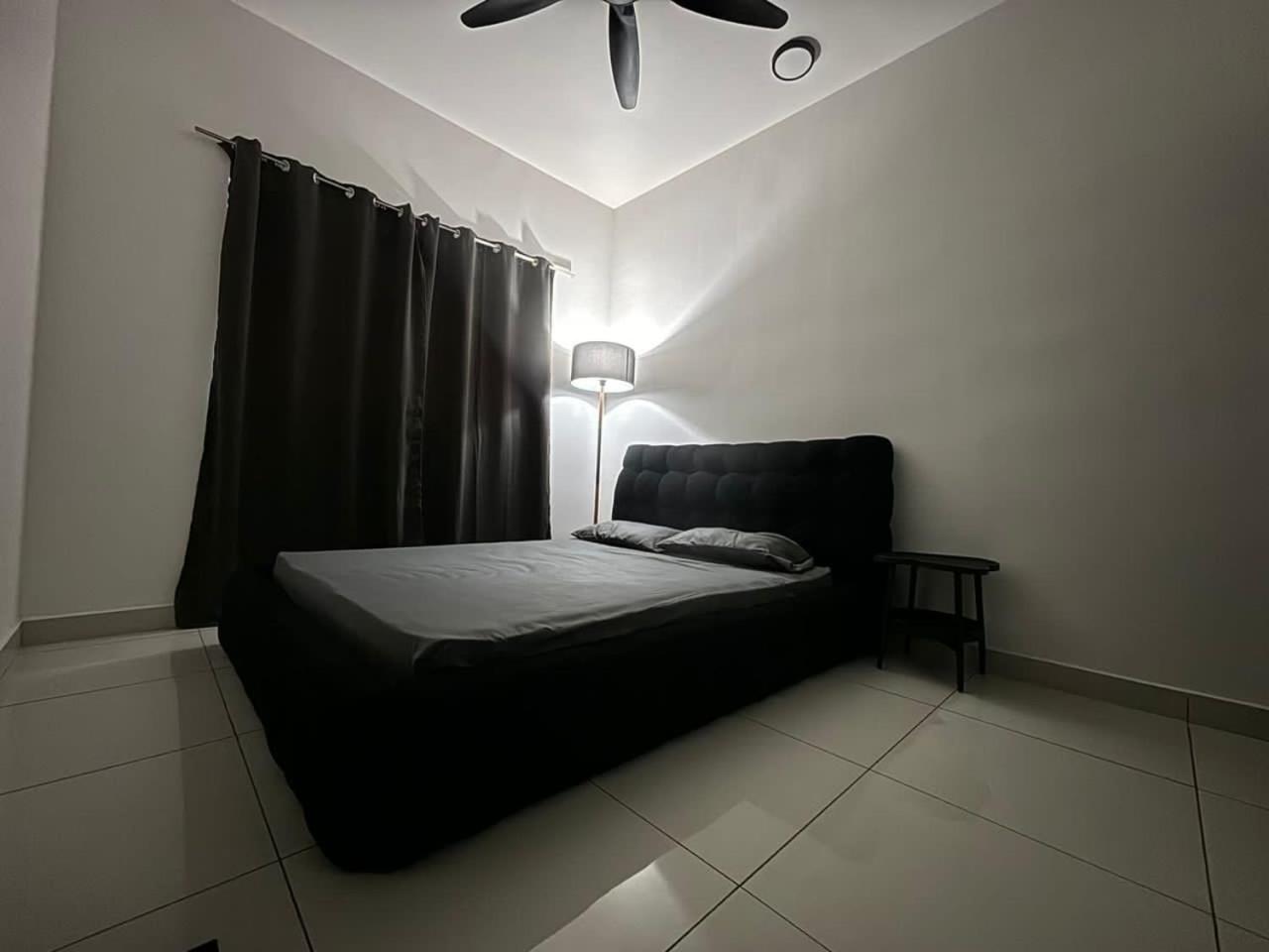 Cheras traders garden trader square 2 bedroom , WI-FI , TV box photo 8