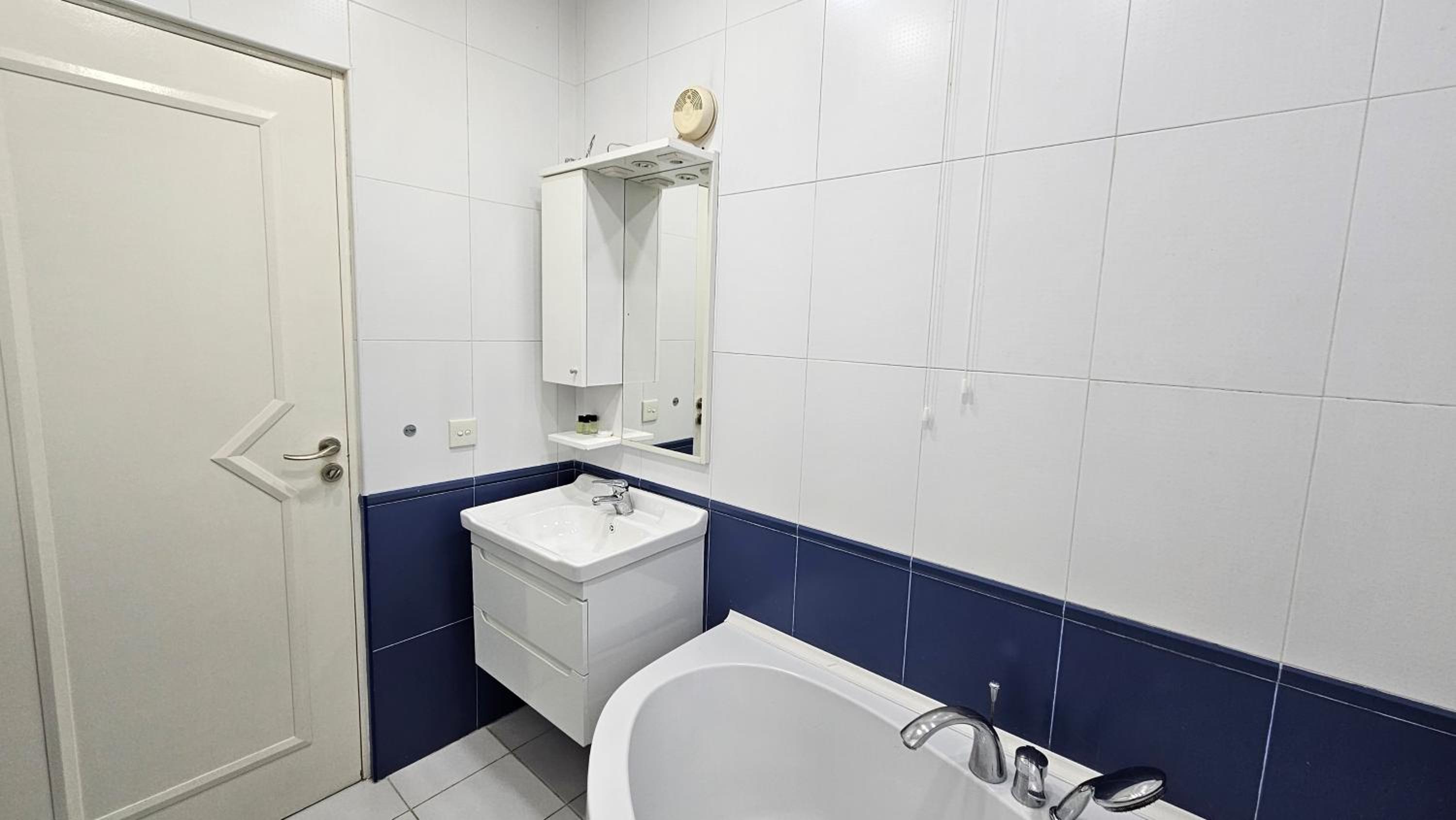 Avenu Apartment