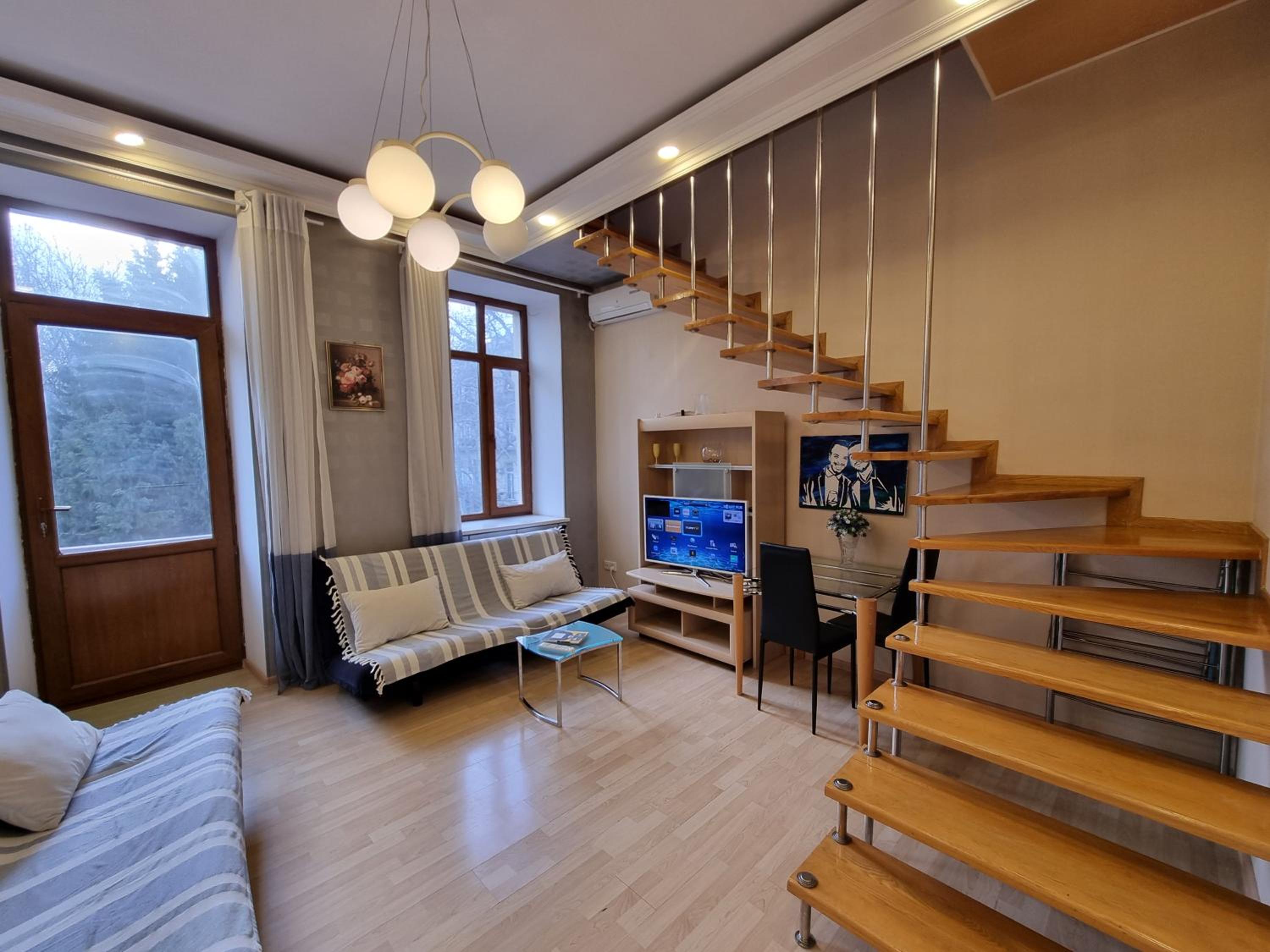 Avenu Apartment