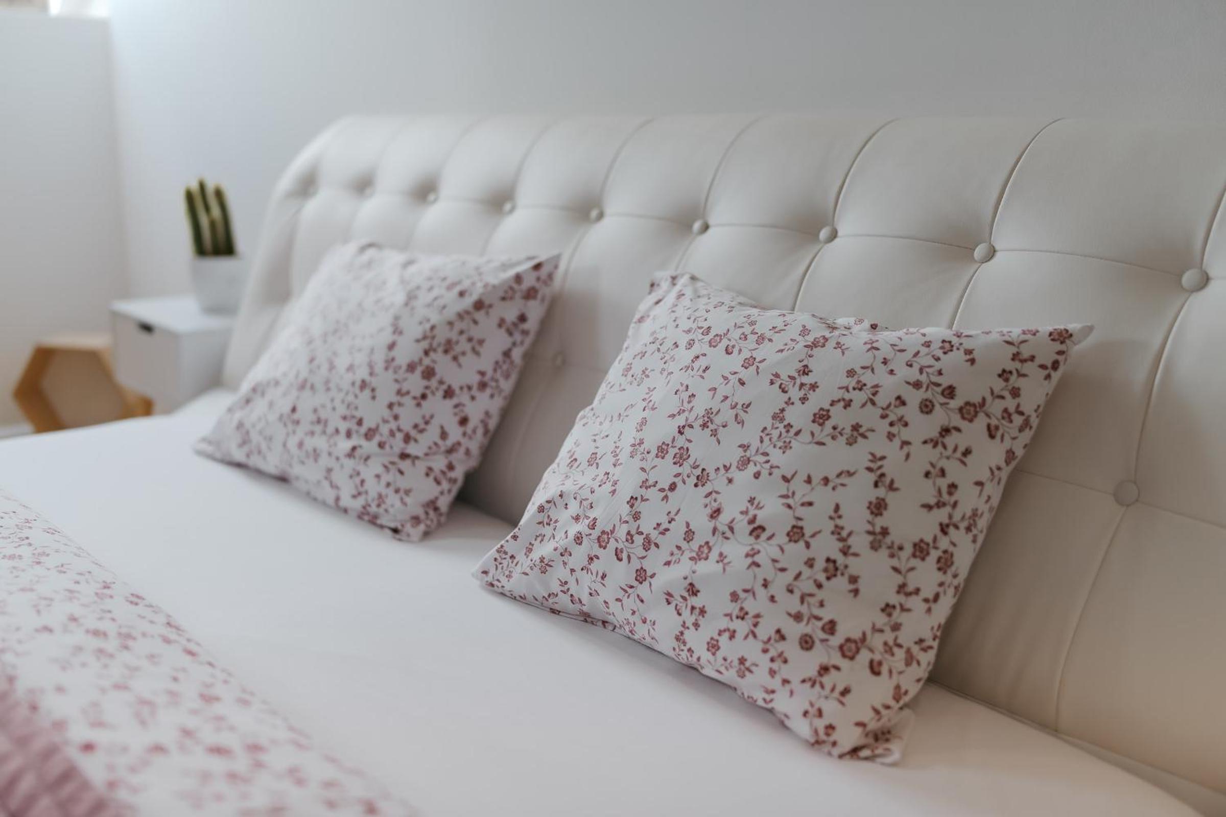 DOT 3BR Apt with Stunning Views, Parking & AC by EasyBNB Premium