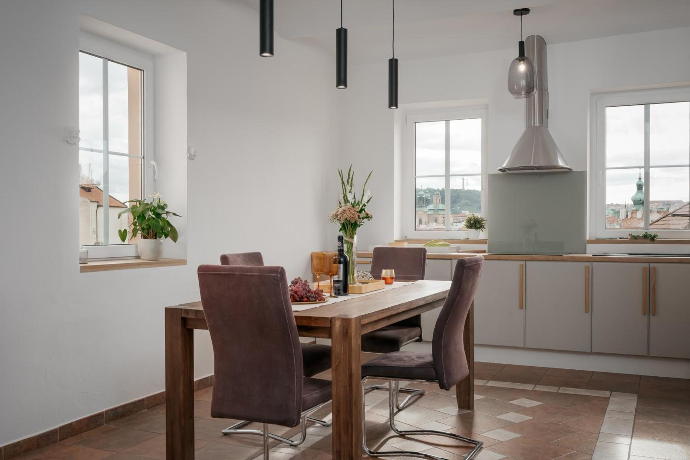 DOT 3BR Apt with Stunning Views, Parking & AC by EasyBNB Premium