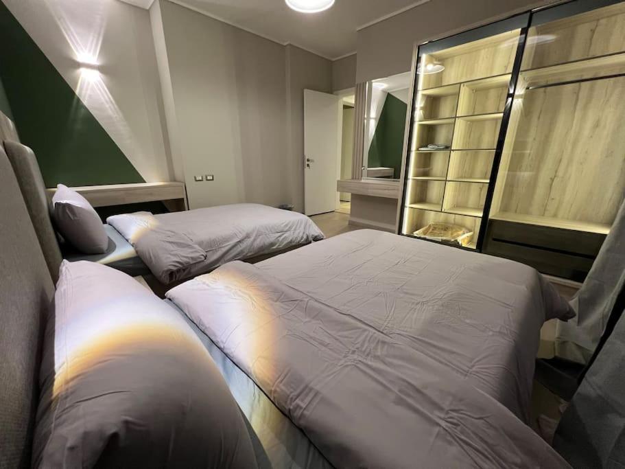 Modern 3BR Hotel Apartment