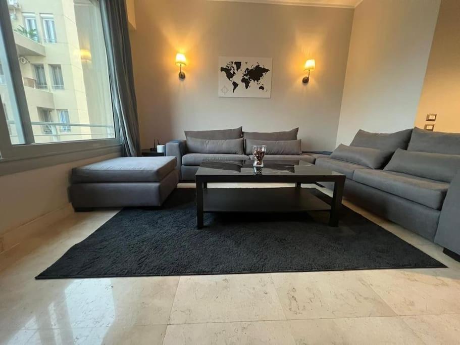 Modern 3BR Hotel Apartment