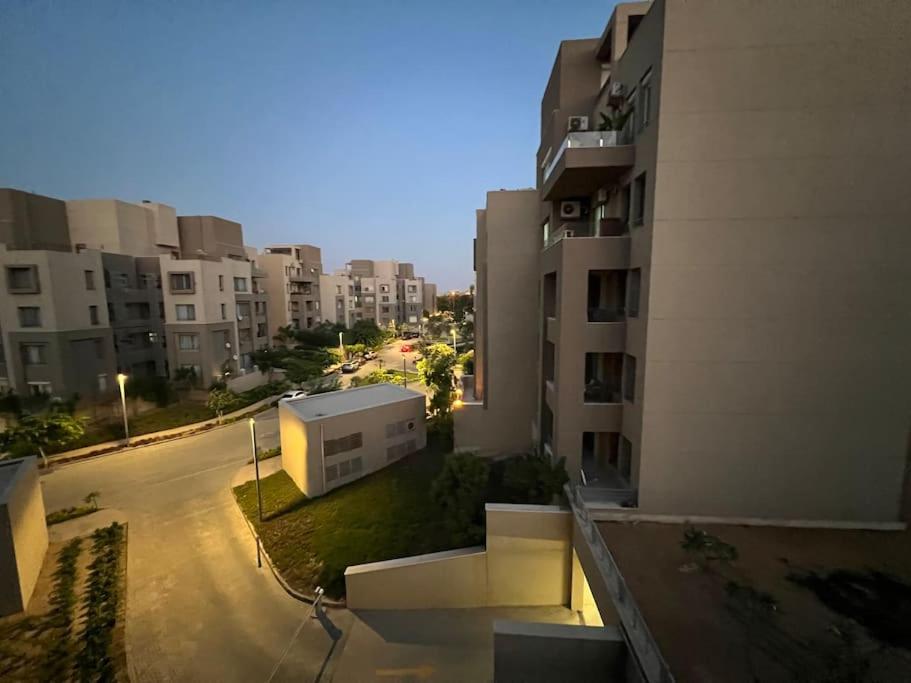 Modern 3BR Hotel Apartment