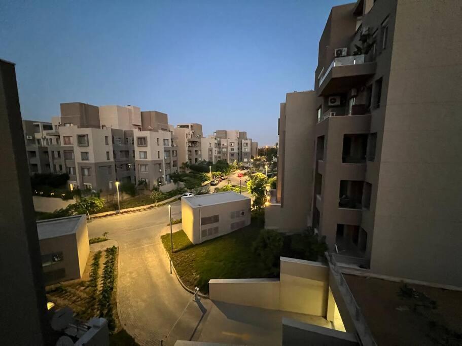 Modern 3BR Hotel Apartment