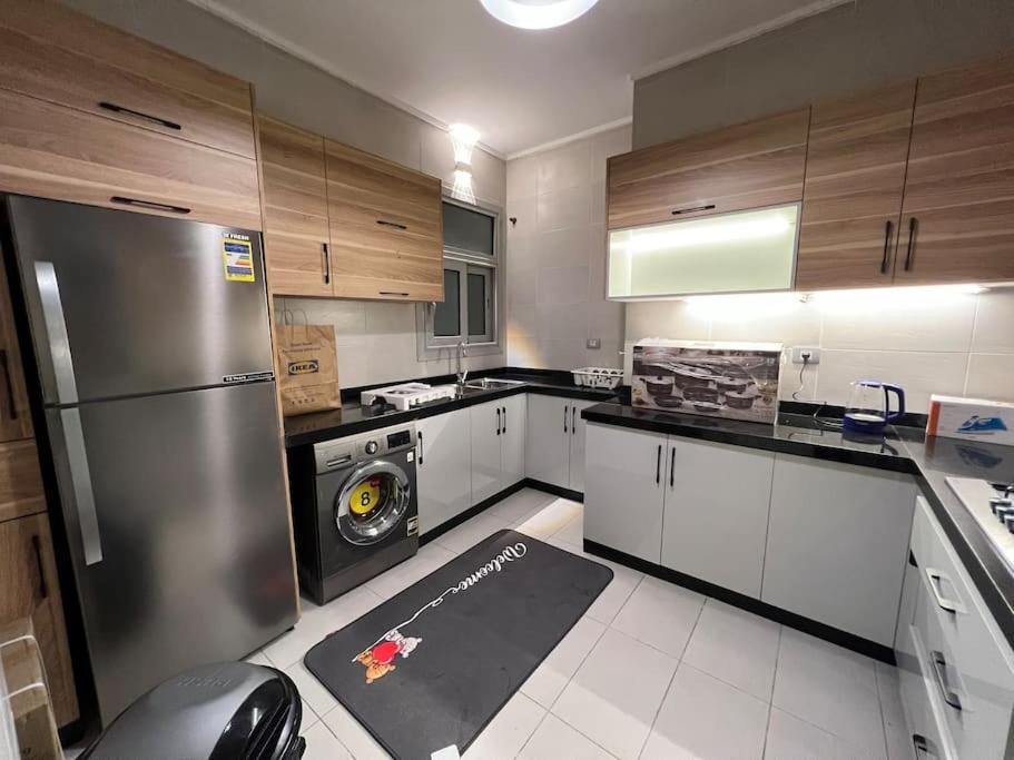 Modern 3BR Hotel Apartment