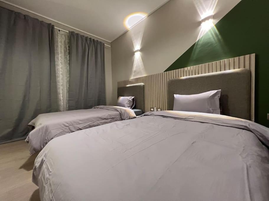 Modern 3BR Hotel Apartment
