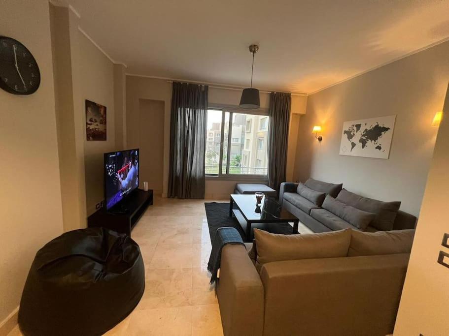 Modern 3BR Hotel Apartment