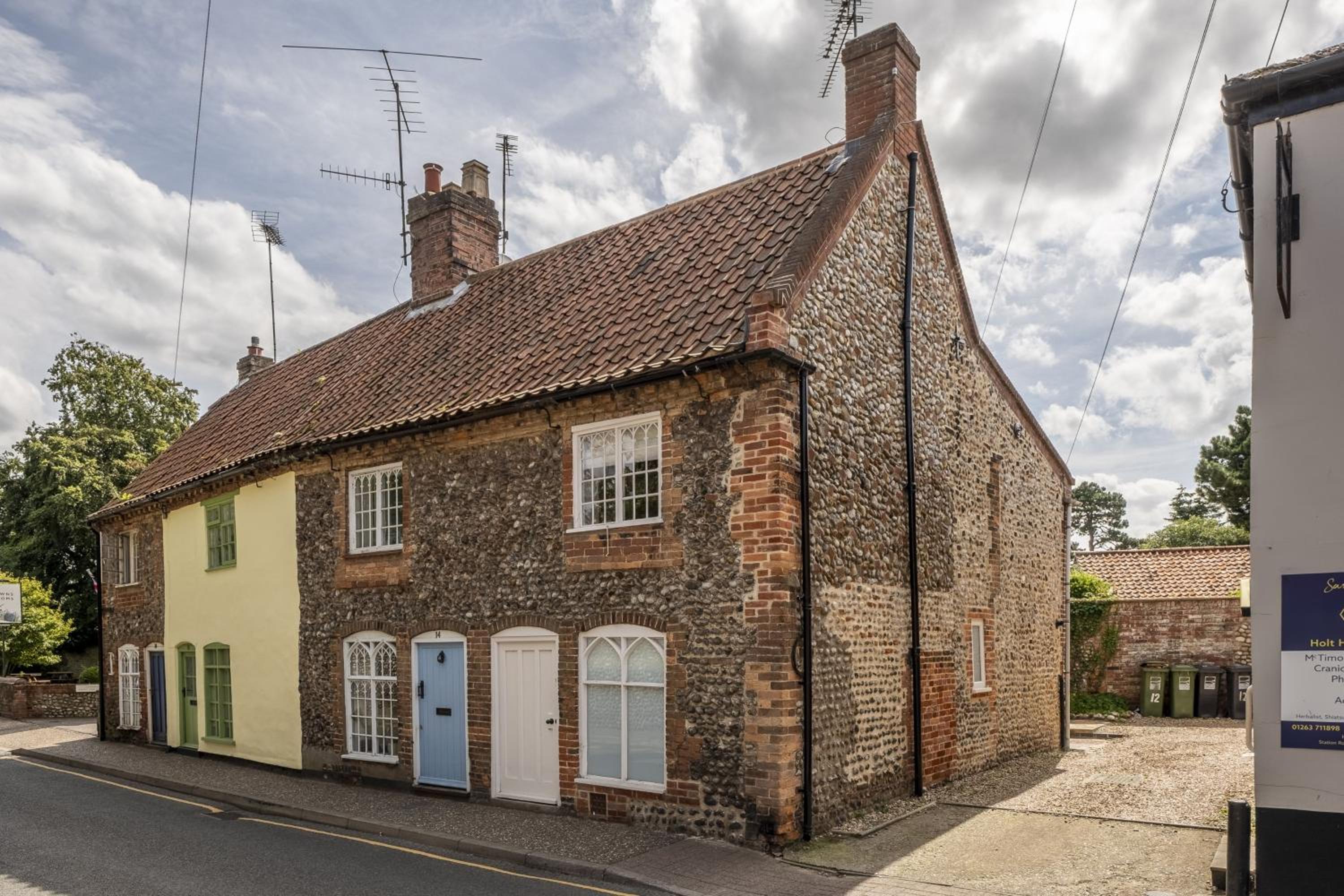 12 Station Road