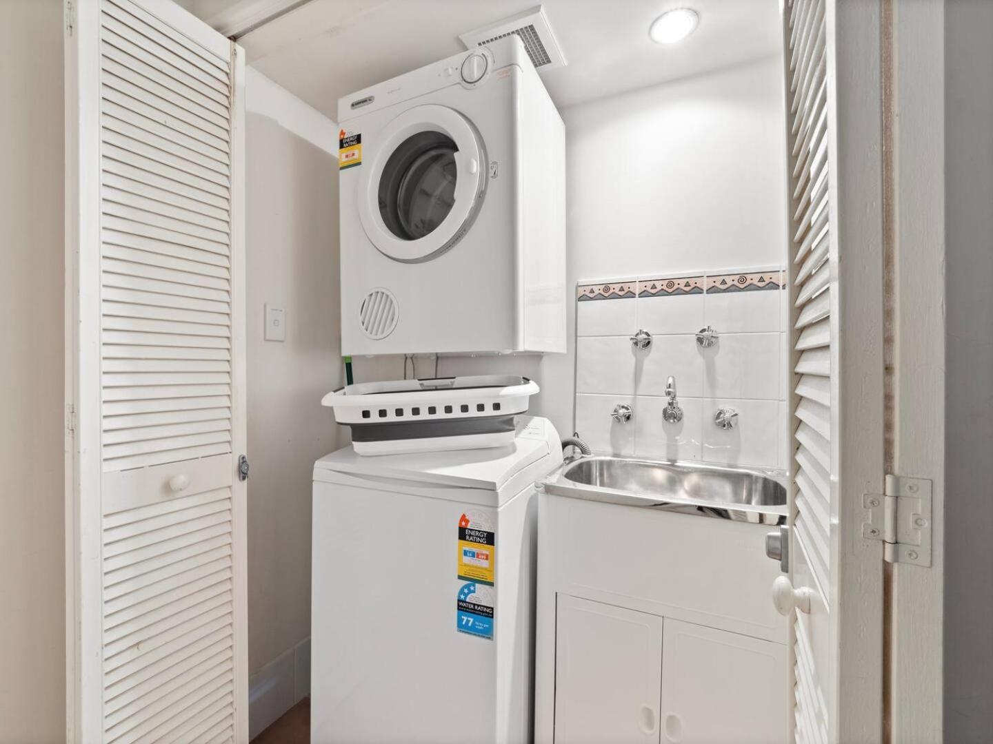 Cosy Studio- Courtyard- Central-pool