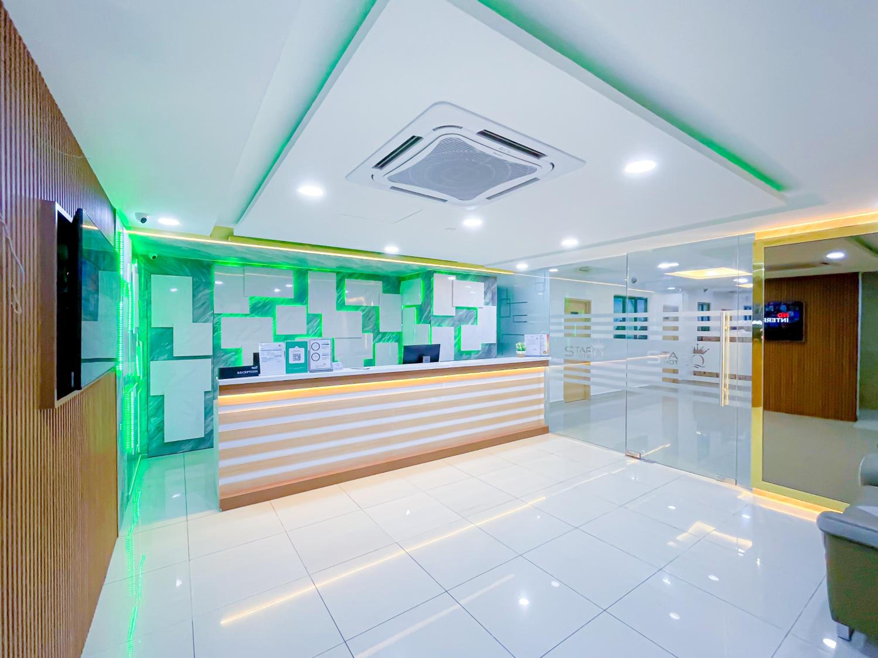 Hotel StarQ Hotel Bukit Bintang - Image 1