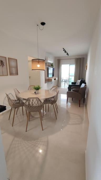 Apto NOVO pé na areia 2dorm pé na areia