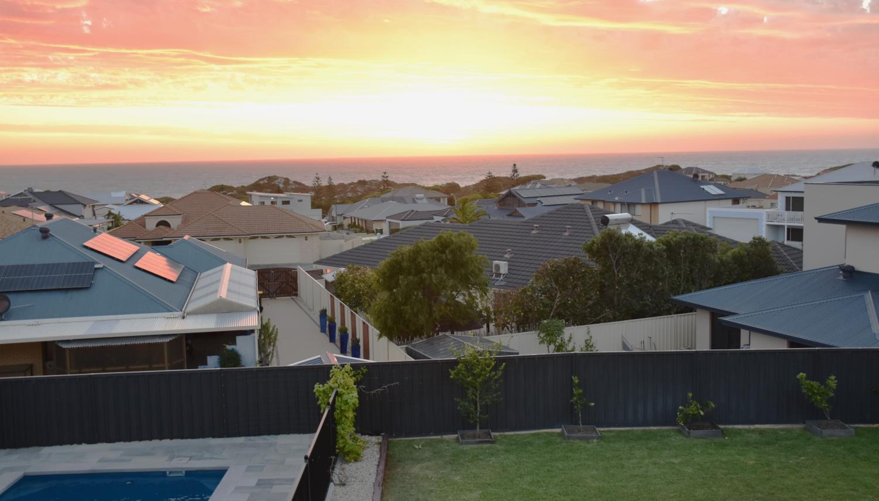 Lagoon Drive Yanchep