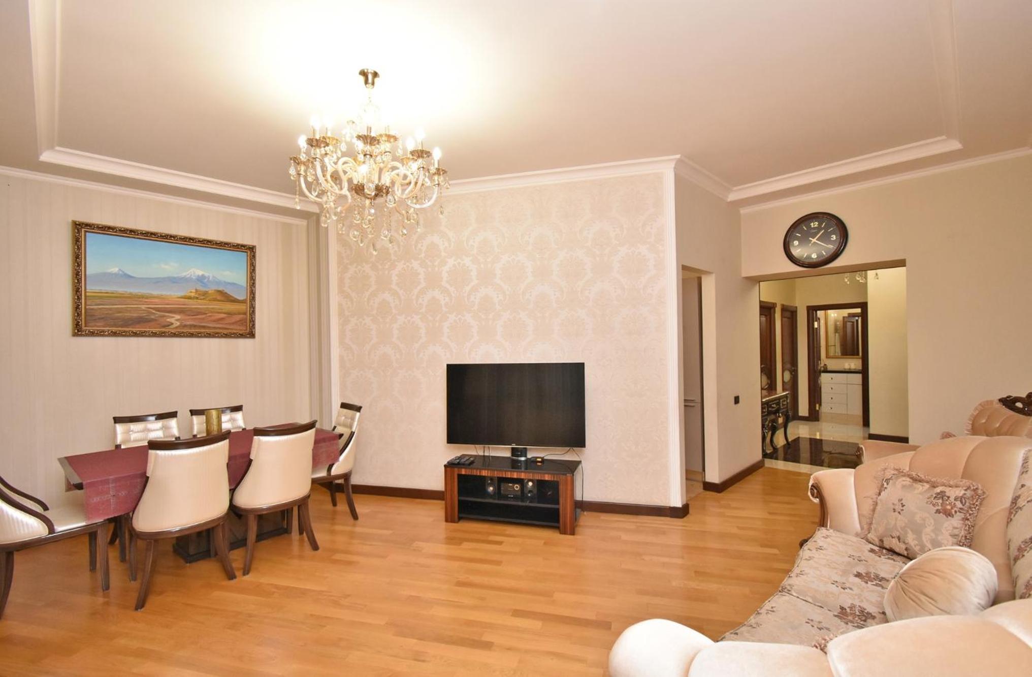 2 Bedrooms Luxury Apartment Near Republic Square