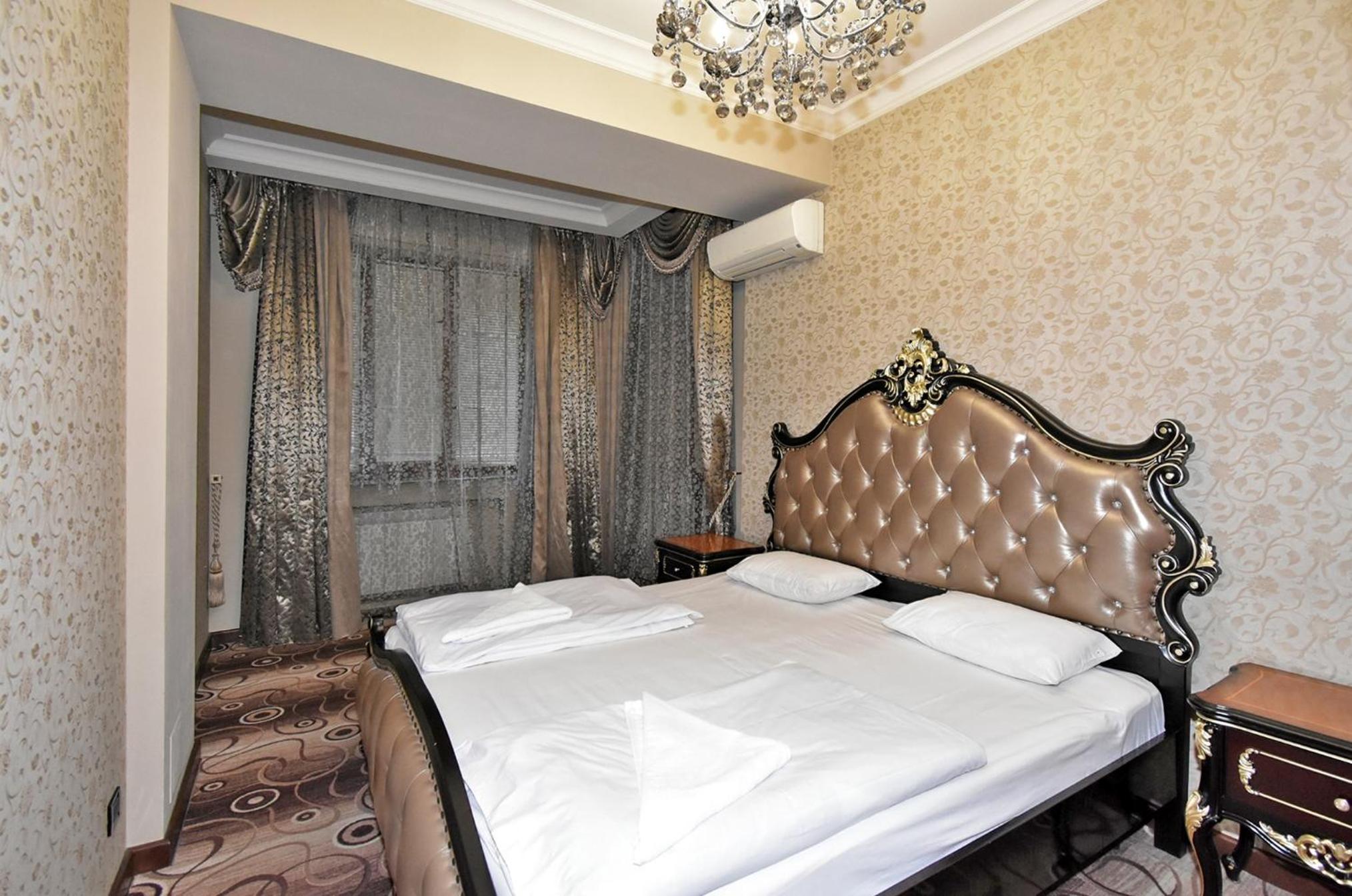 2 Bedrooms Luxury Apartment Near Republic Square