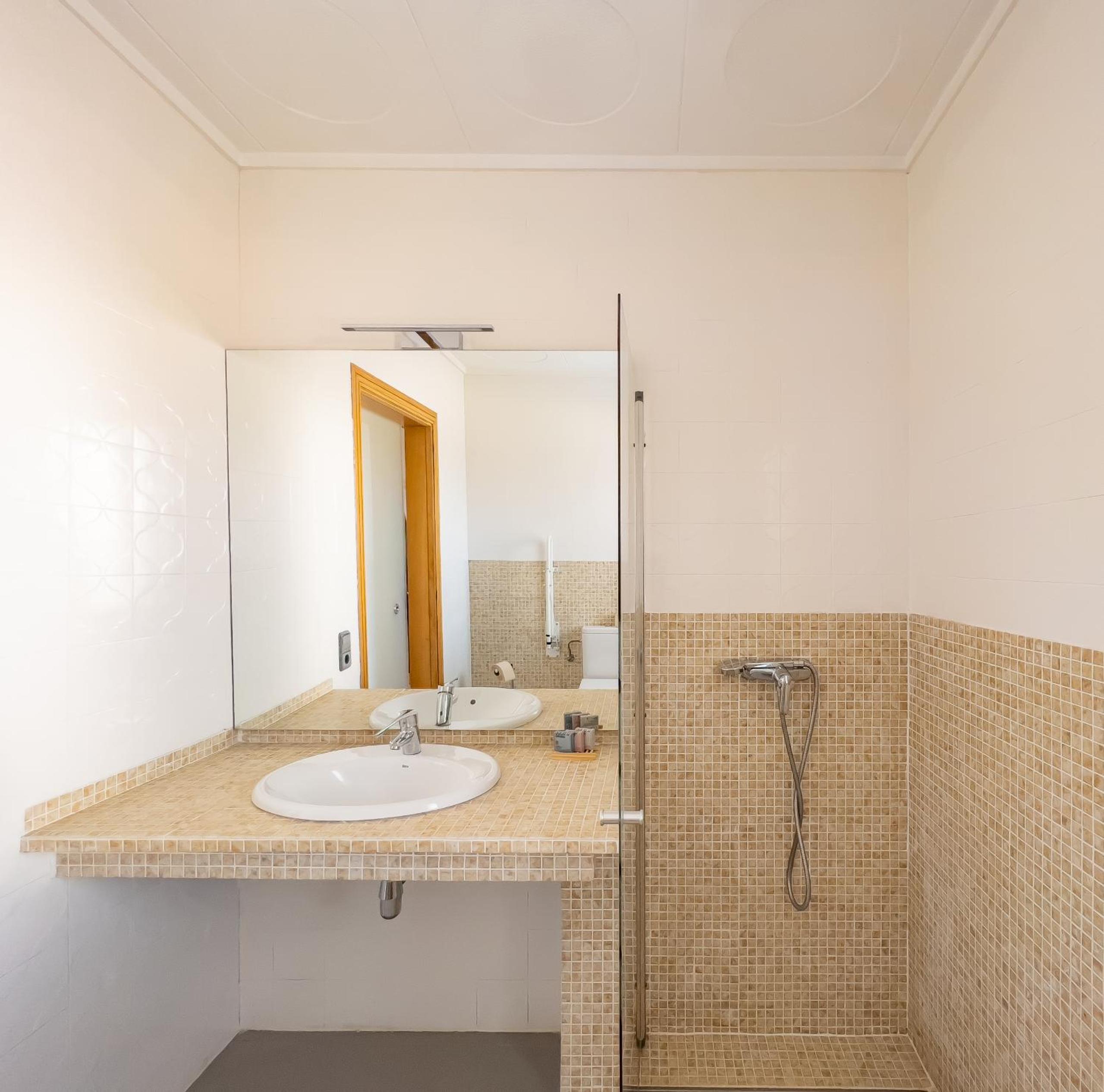 Majordoms - Sports Villa Banyoles