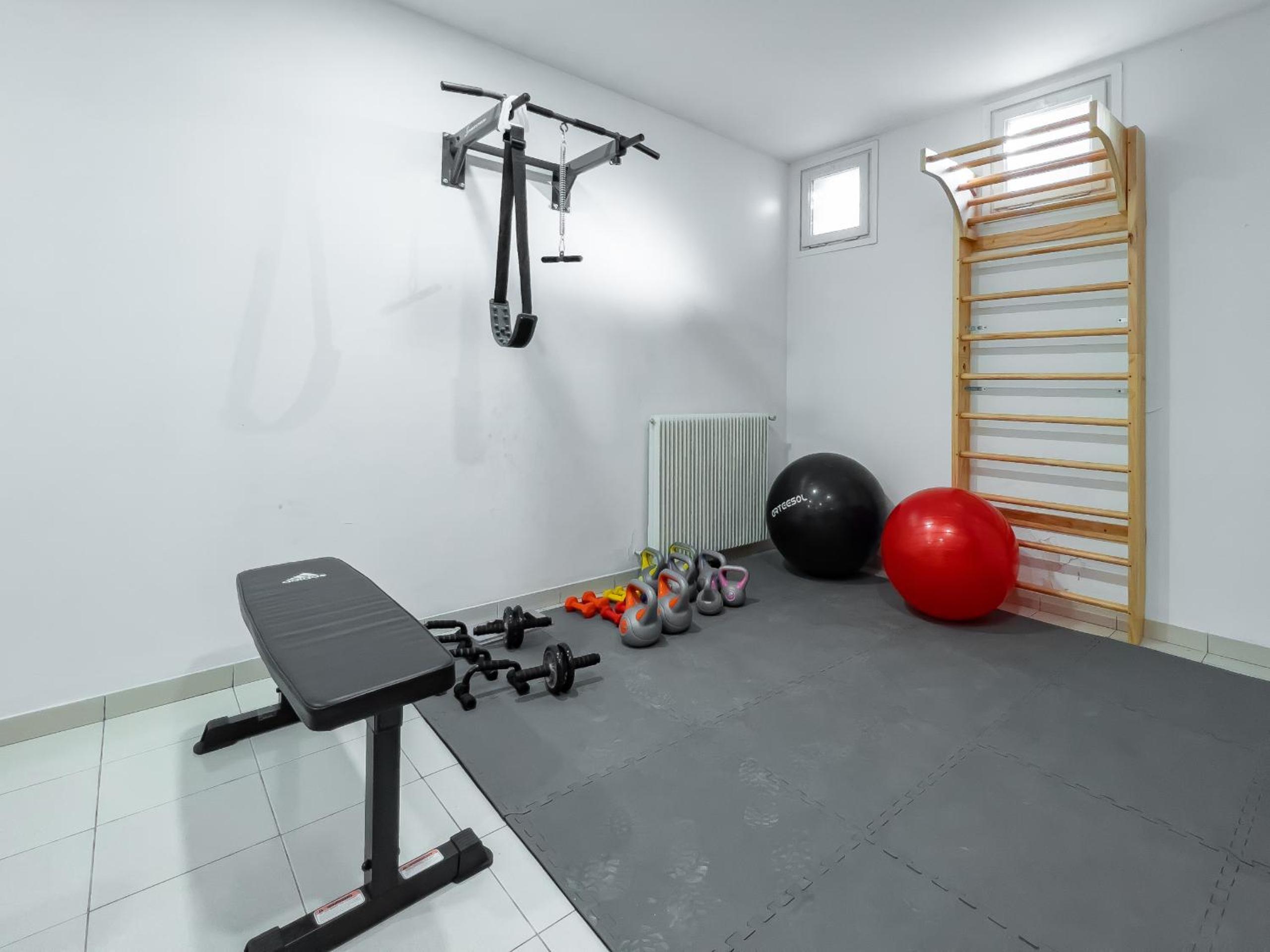 Majordoms - Sports Villa Banyoles