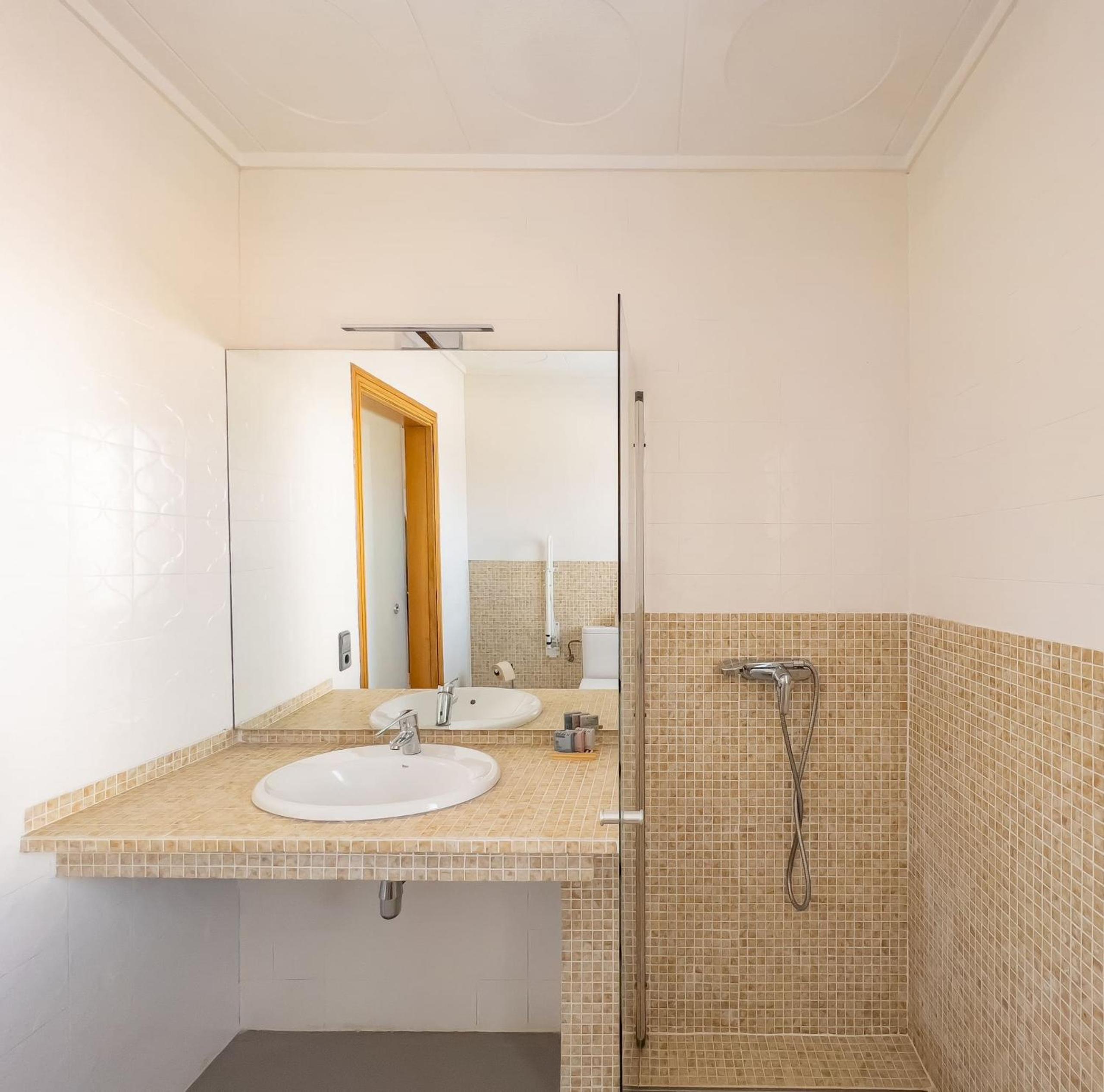 Majordoms - Sports Villa Banyoles