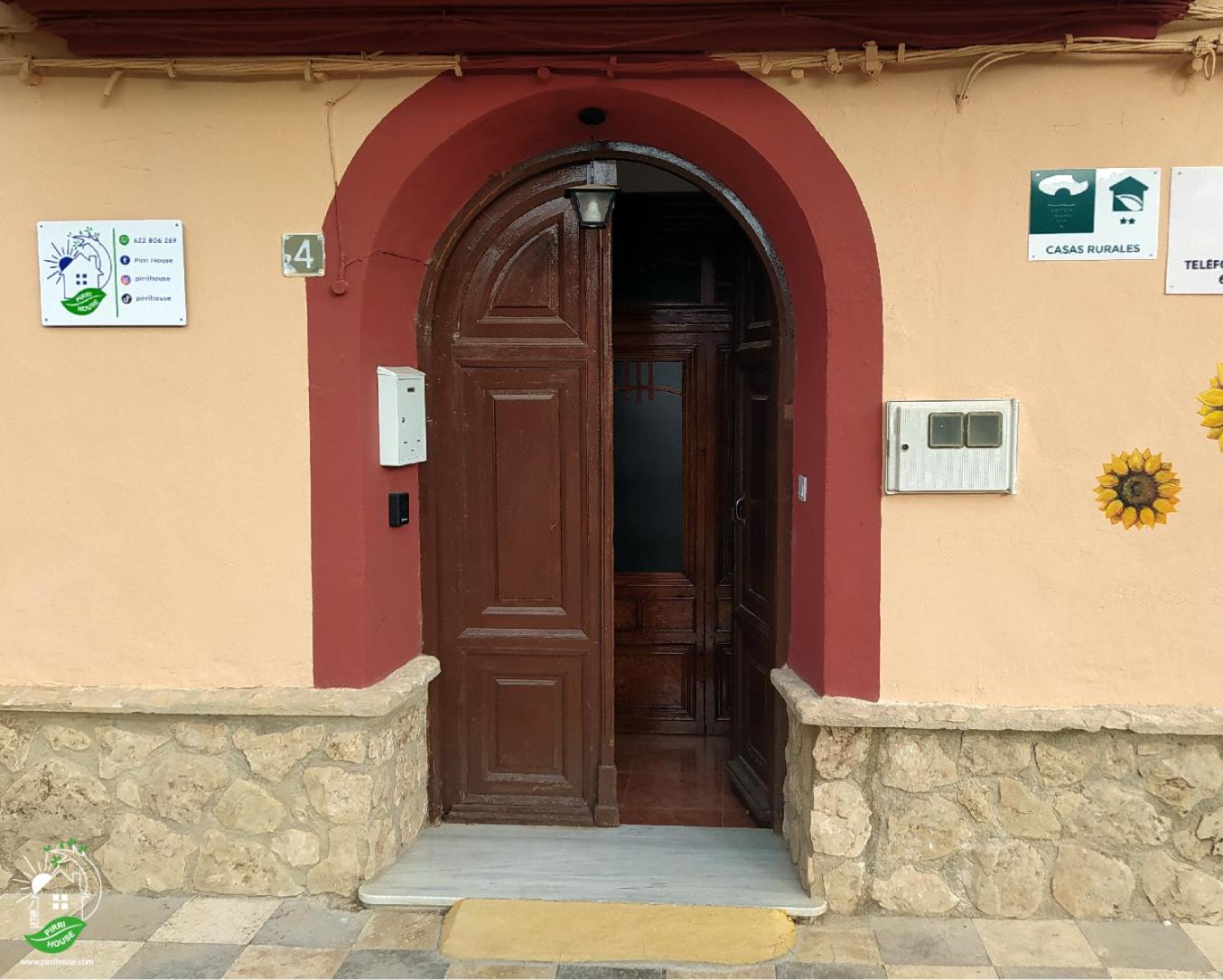 Pirri House Letur