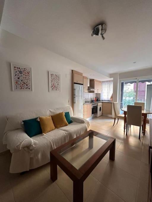 Hotel Piso en Gandía - Image 1