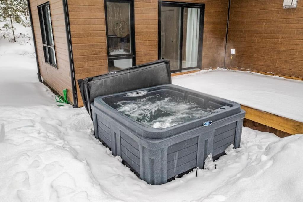 Légendaire Private Hot Tub, Games & Ski