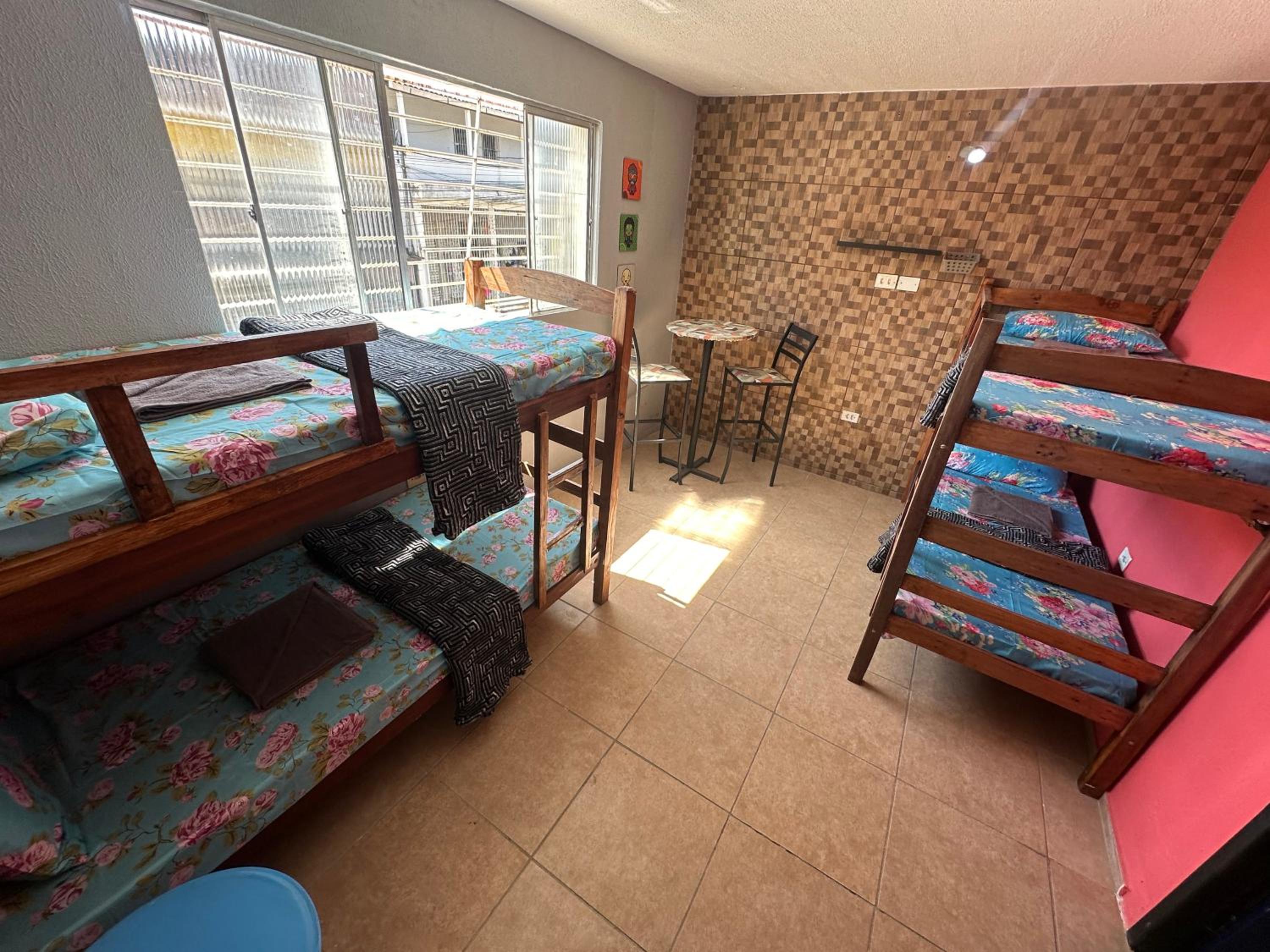 Hostel Simple