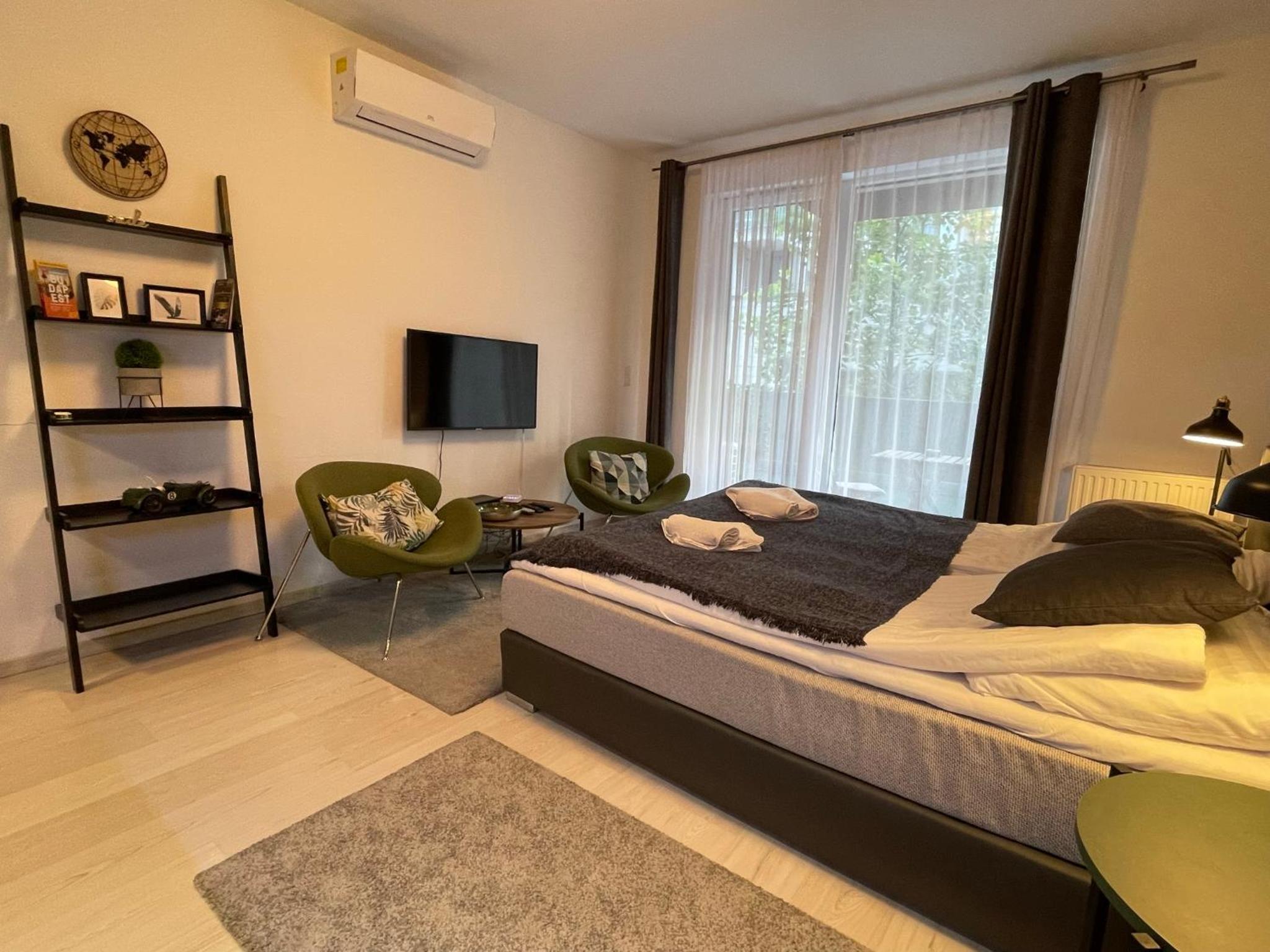 Bright Harmony Apartment close to downtown view 2