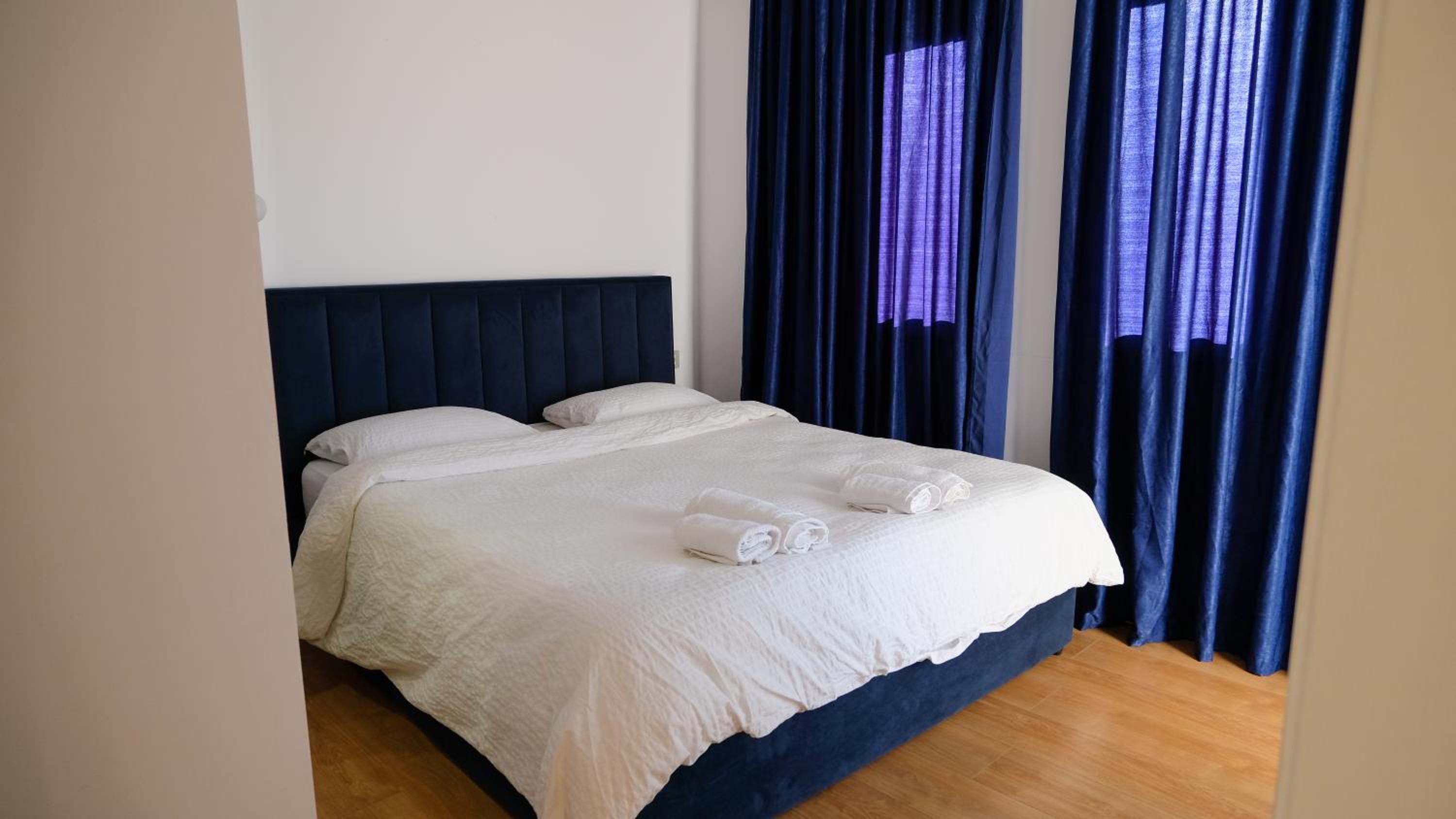 2E Center Apartment