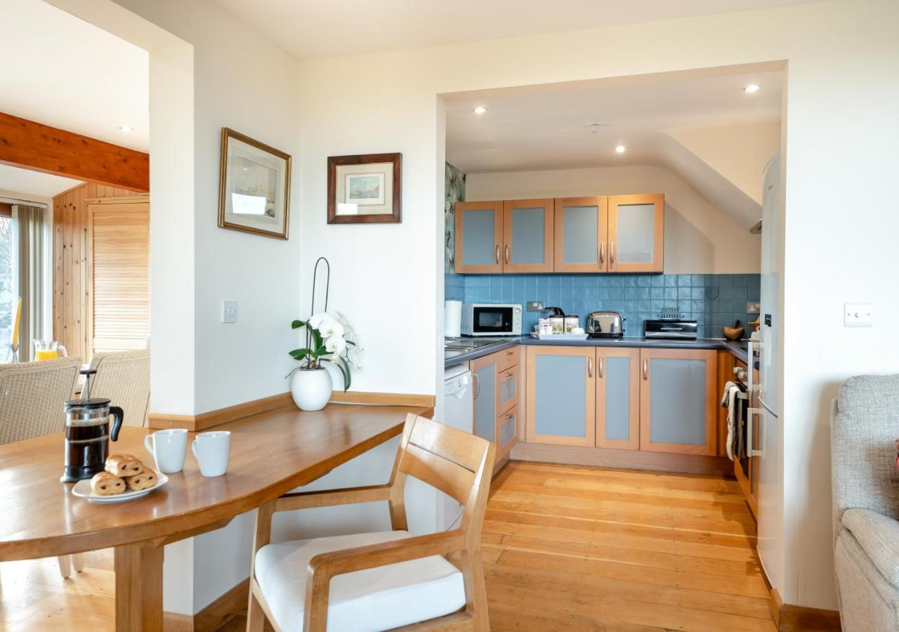 1 Bed in Woodbridge oc-meb view 5