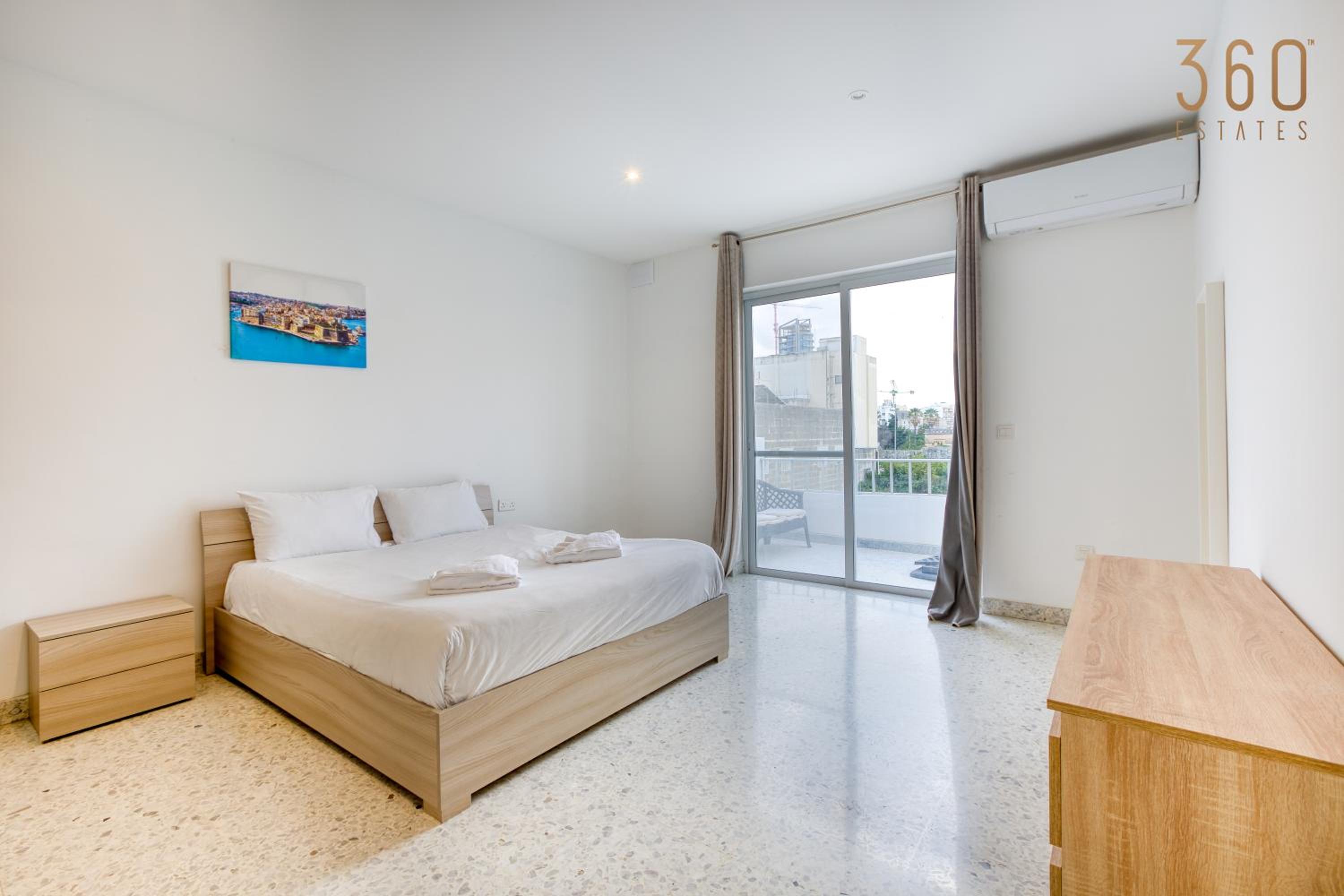 Lovely 2BR home with Spacious Terrace in Gzira by 360 Estates photo 3