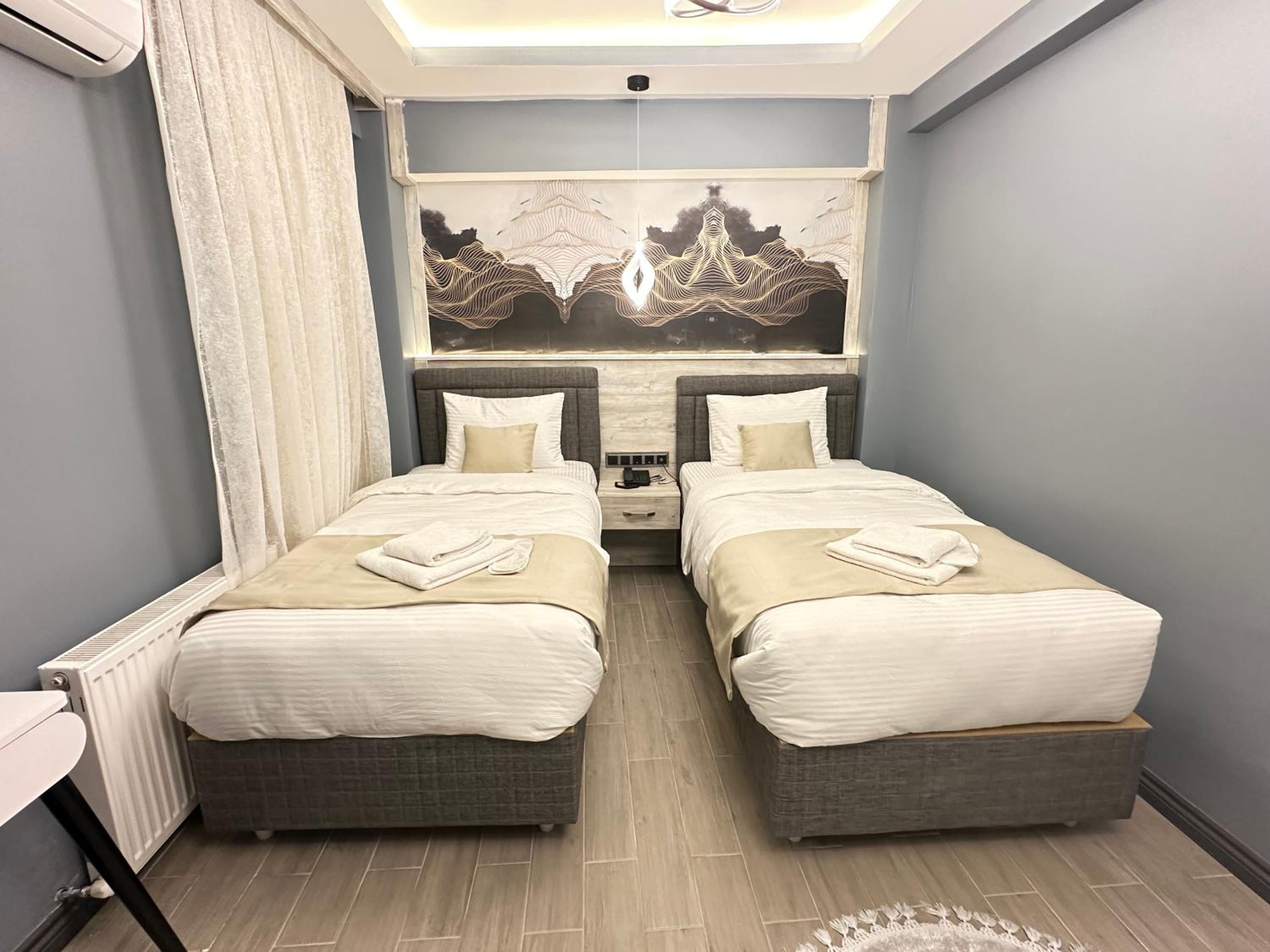 Blue Moonrise Otel - Image 34