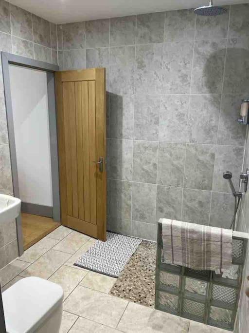 Photo 33