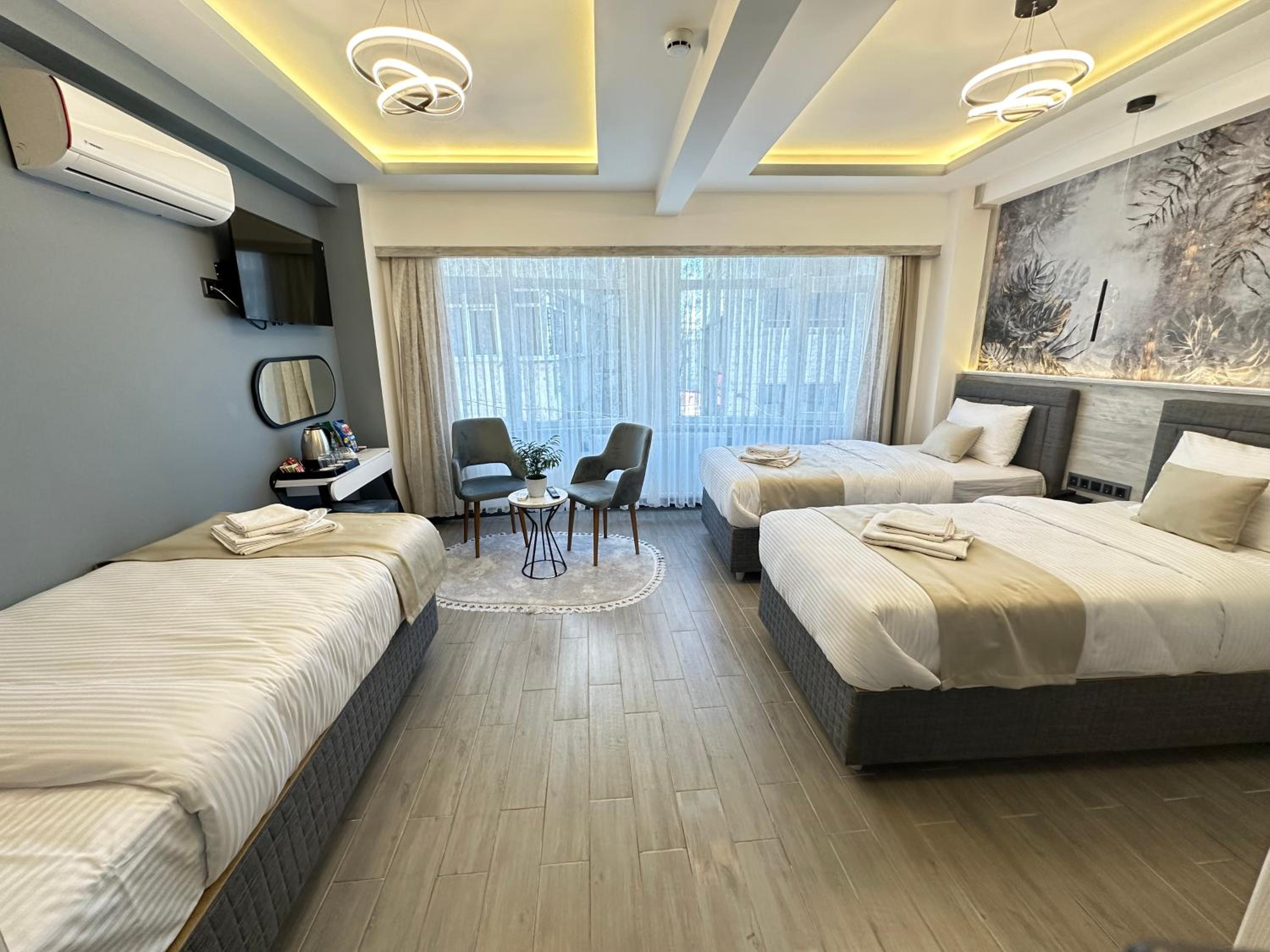 Blue Moonrise Otel - Image 38