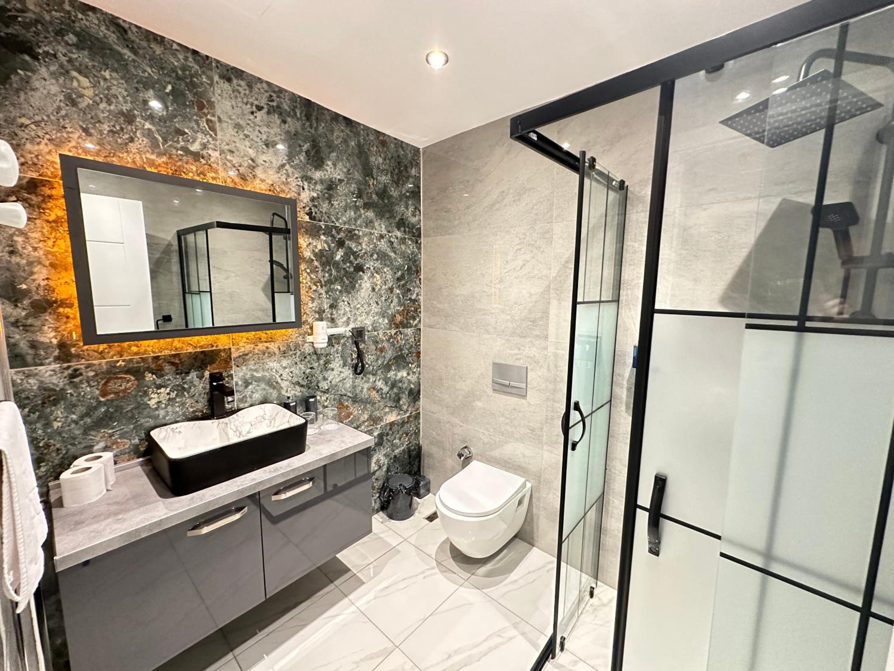 Blue Moonrise Otel - Image 93