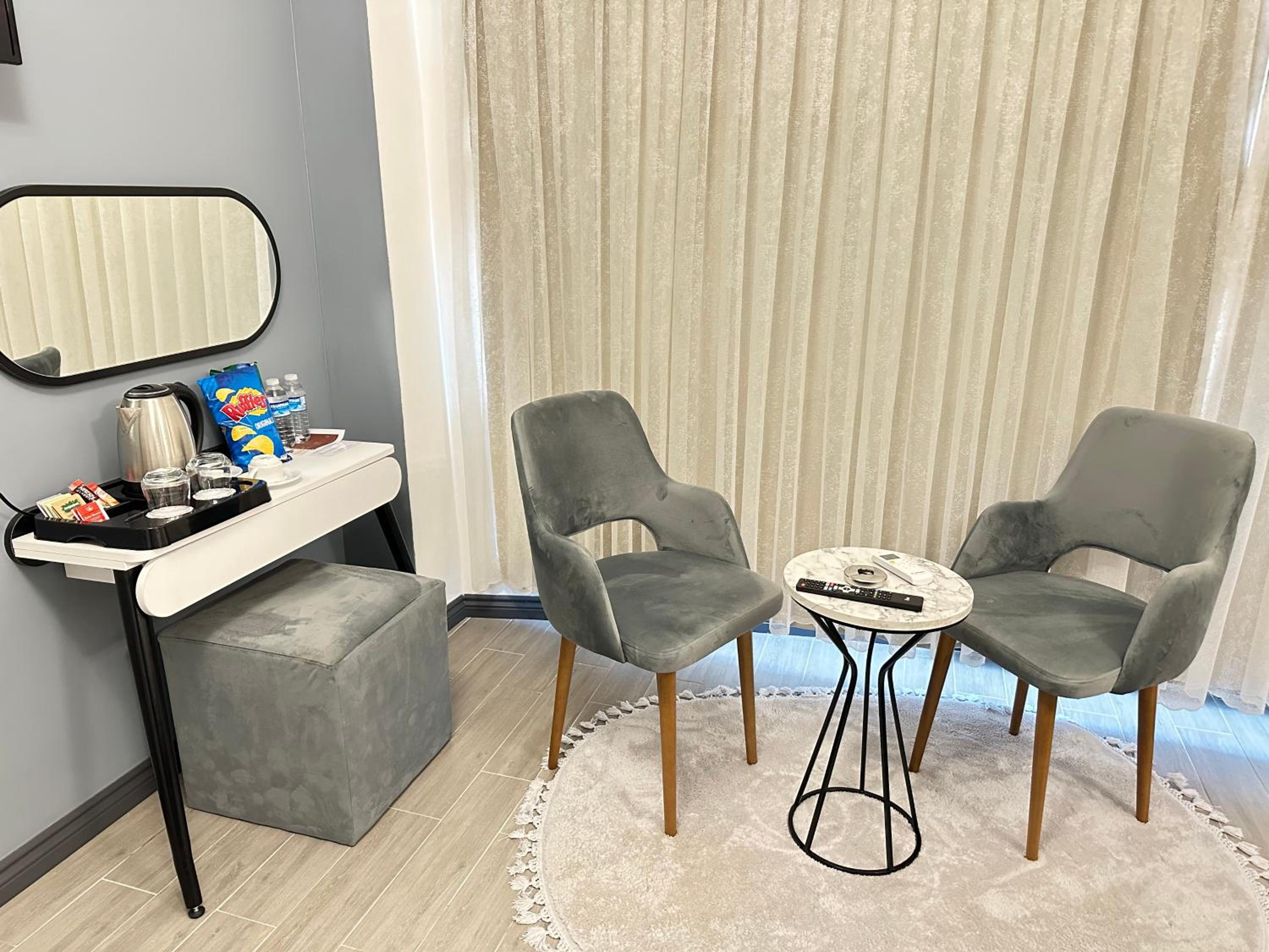 Blue Moonrise Otel - Image 99