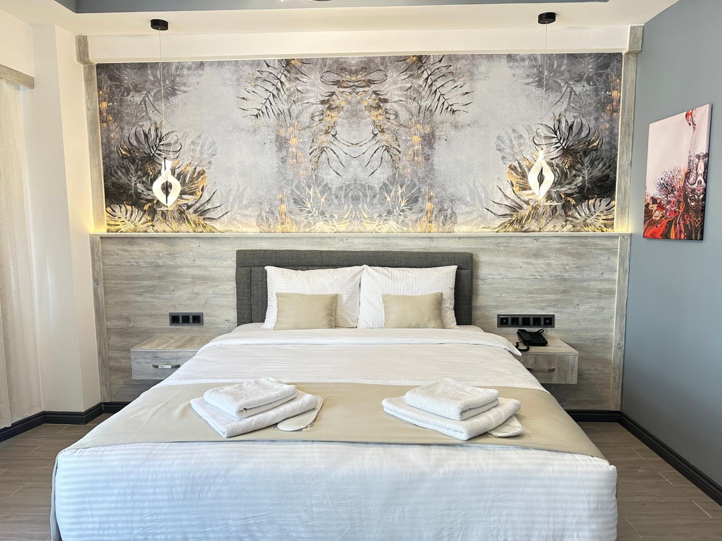 Blue Moonrise Otel - Image 58