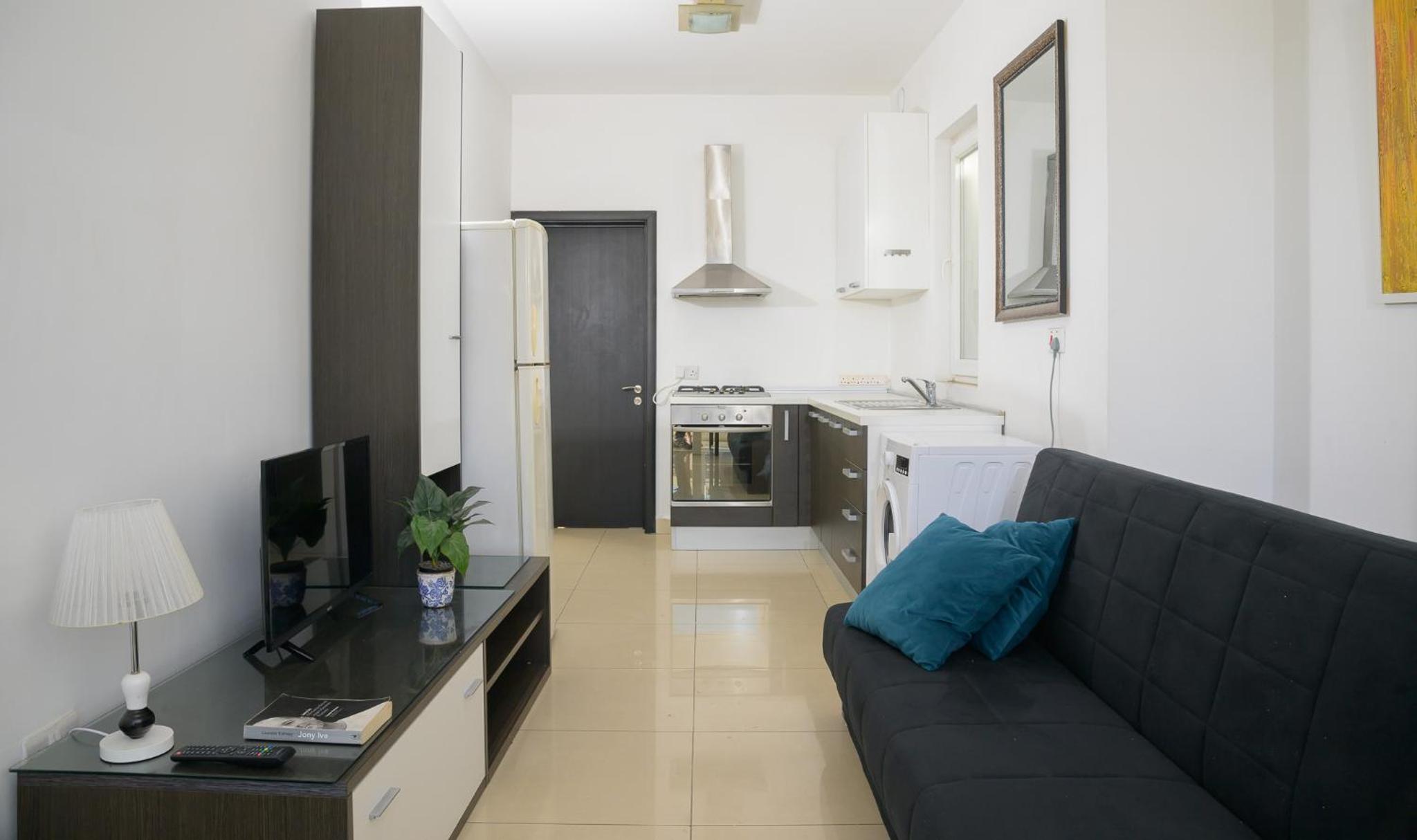 Stylish Saint Julians 1 bedroom Penthouse with Terrace in the city centre with Seaview photo 4