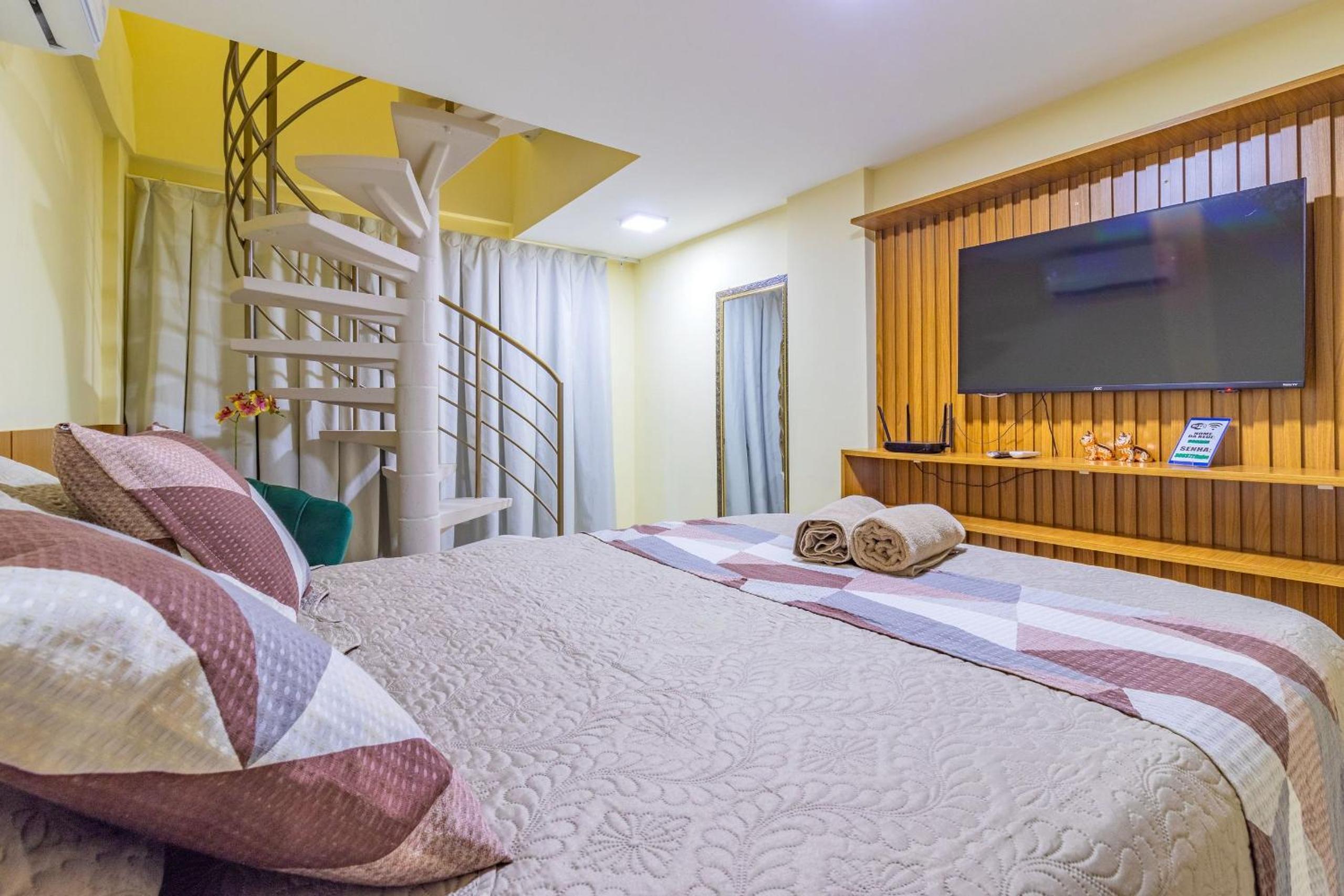 Tangaroa Flats #303 - Quadruple Apt by Carpediem