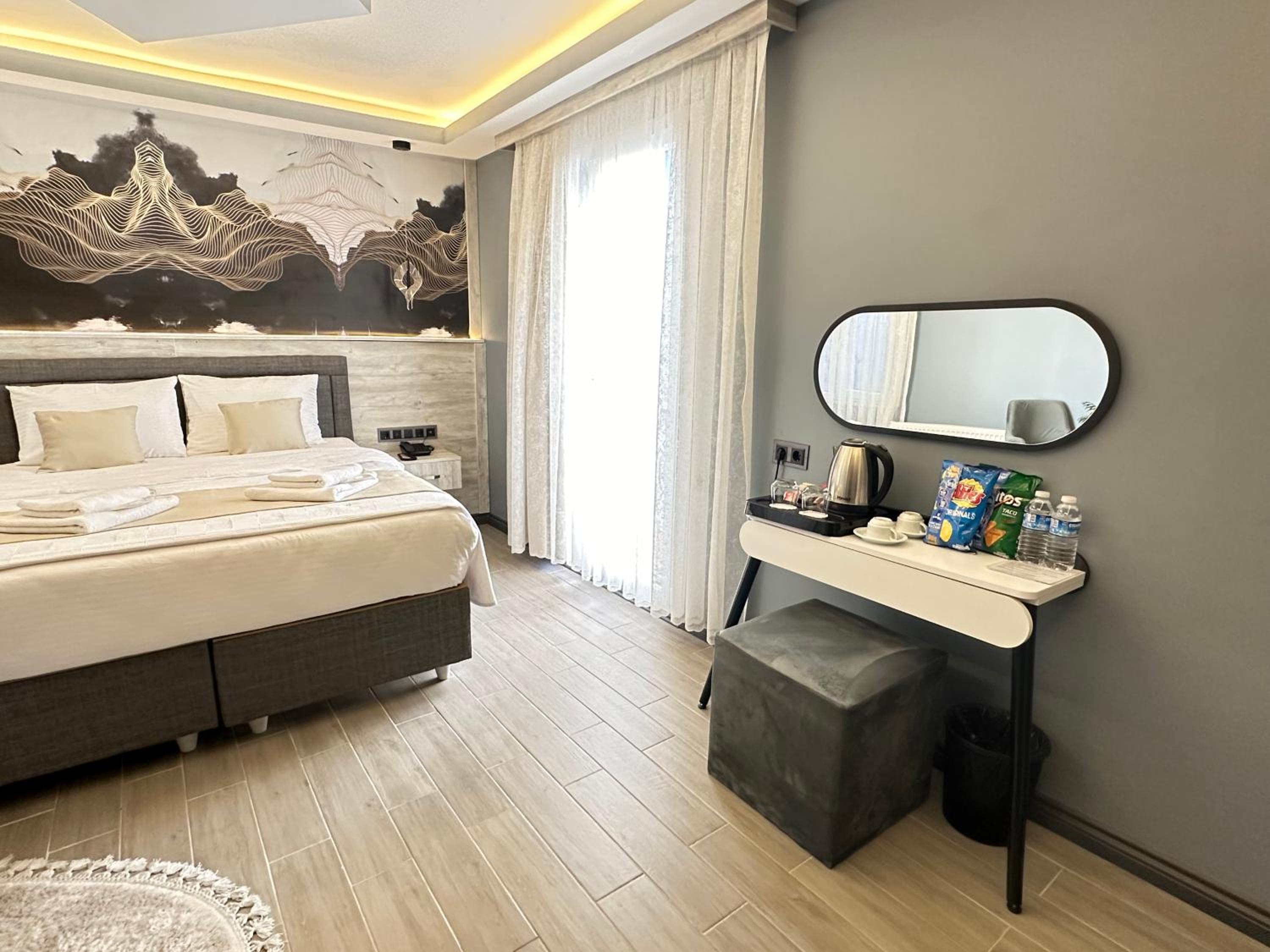 Blue Moonrise Otel - Image 61