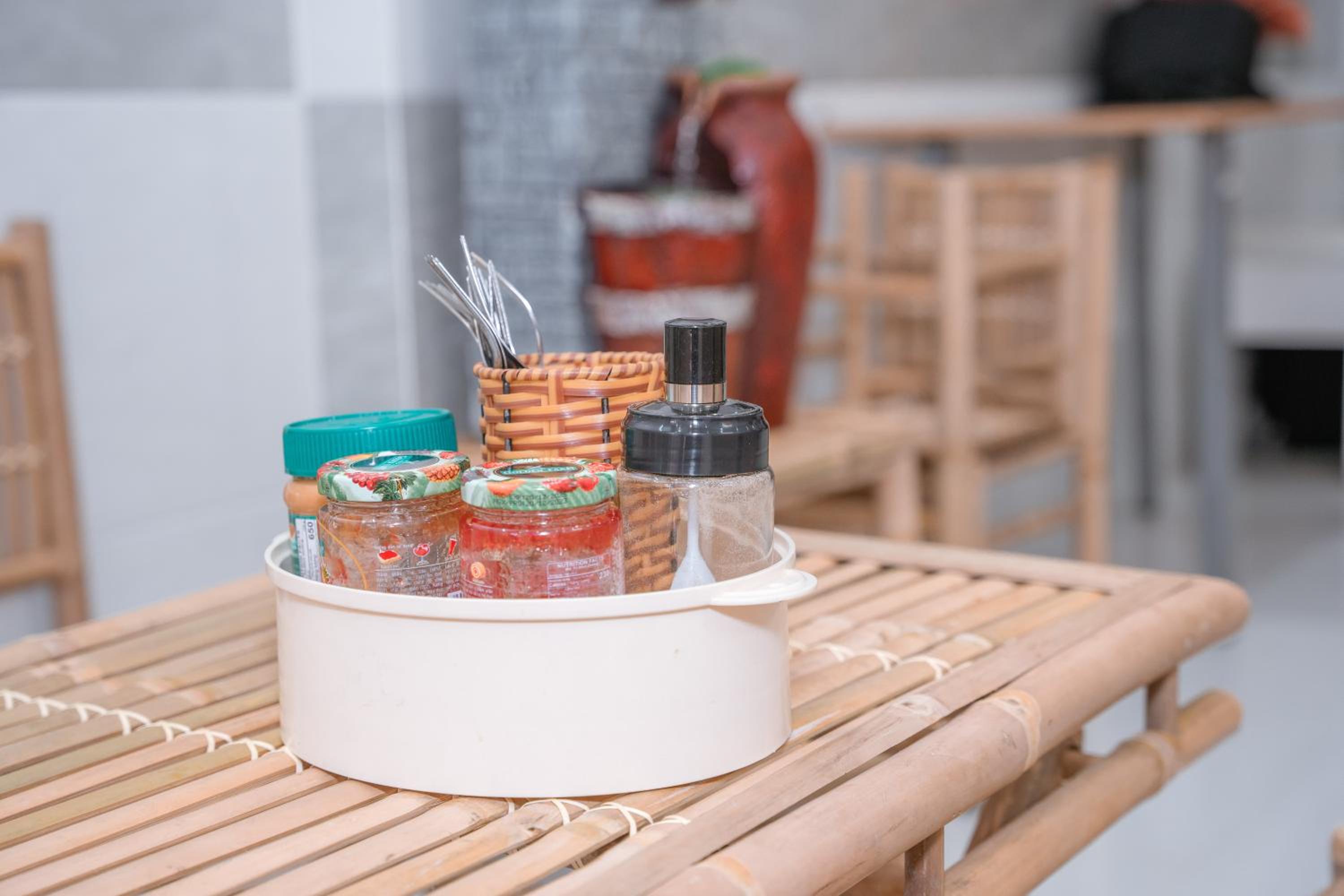 ALOHA SAIGON PREMIUM HOSTEL by Local Travel Experts - Newly opened, Less-touristy location, Spacious rooms, Glass shower bathroom, Free breakfast & Walking
