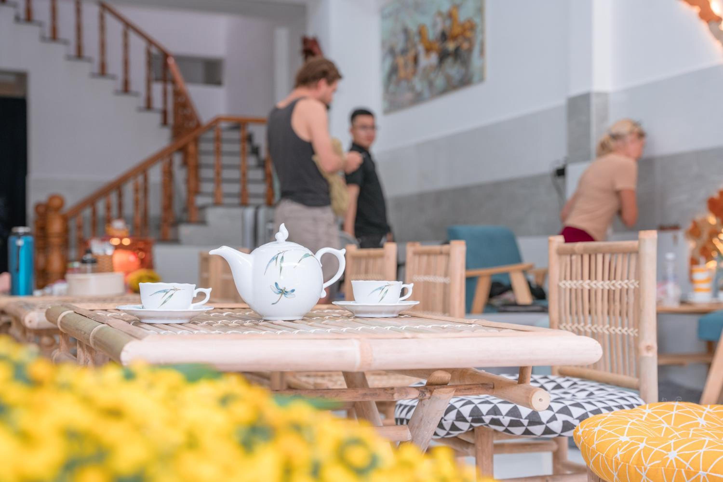 ALOHA SAIGON PREMIUM HOSTEL by Local Travel Experts - Newly opened, Less-touristy location, Spacious rooms, Glass shower bathroom, Free breakfast & Walking
