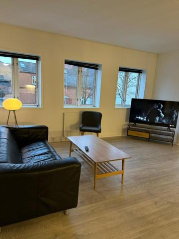 11F 1 tv Højbanetorvet