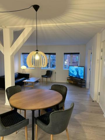 11F 1 tv Højbanetorvet