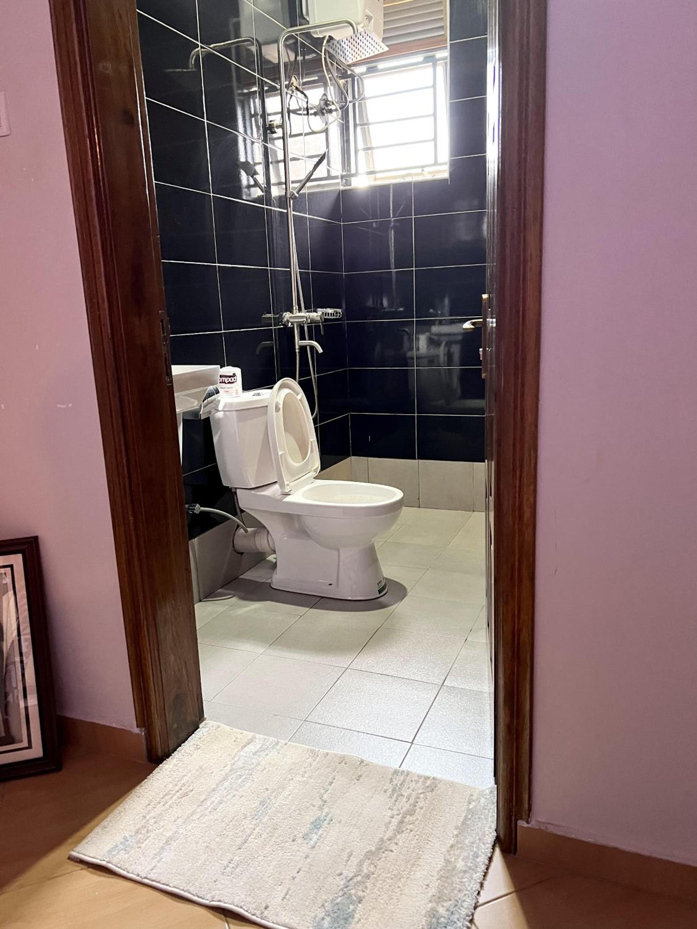 Cyda Pearl Home-Buziga-Munyonyo view 2