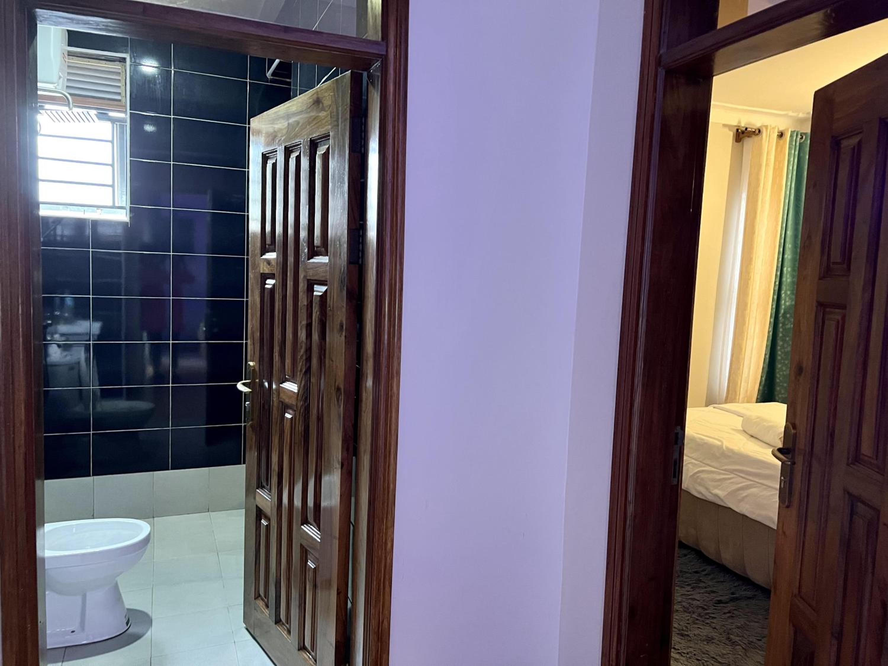Cyda Pearl Home-Buziga-Munyonyo view 5