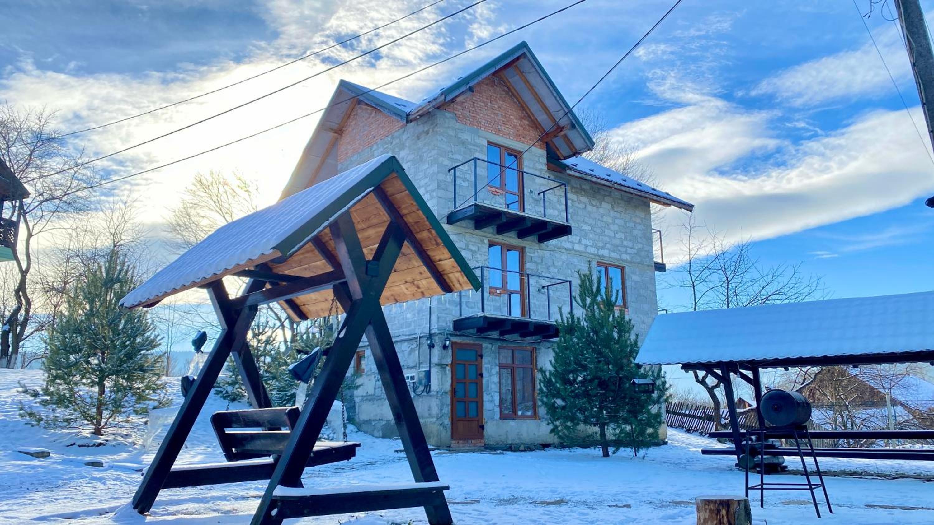 Goretsʹ family home view 3