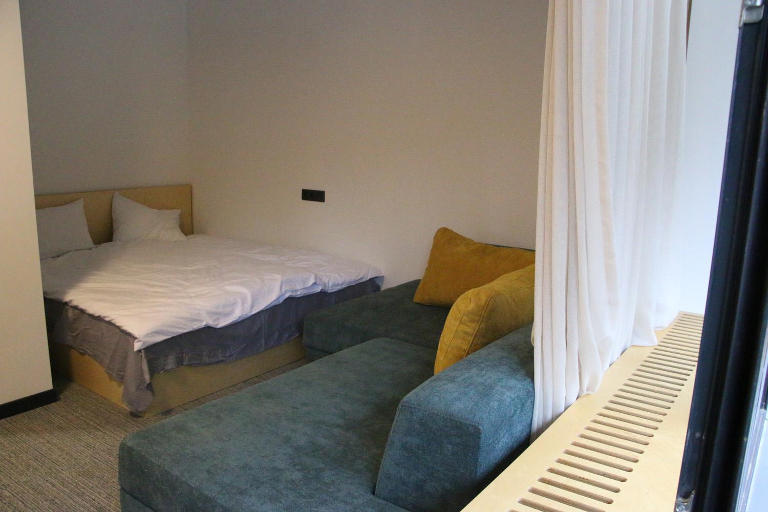 Photo 6