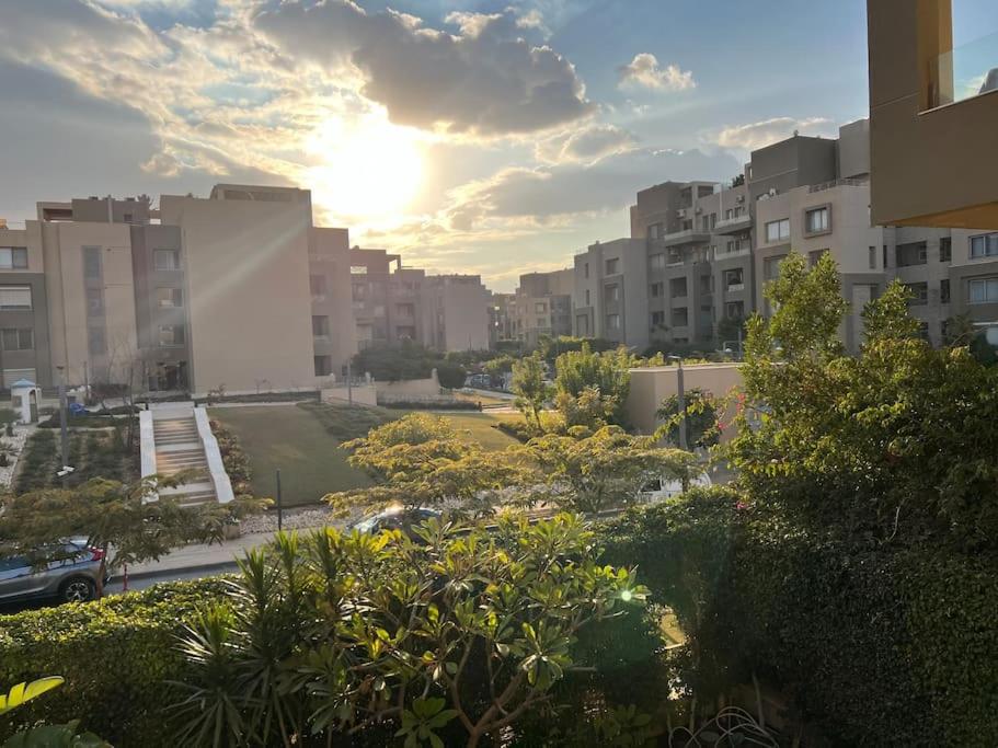 Wide Garden View 2BR New Cairo
