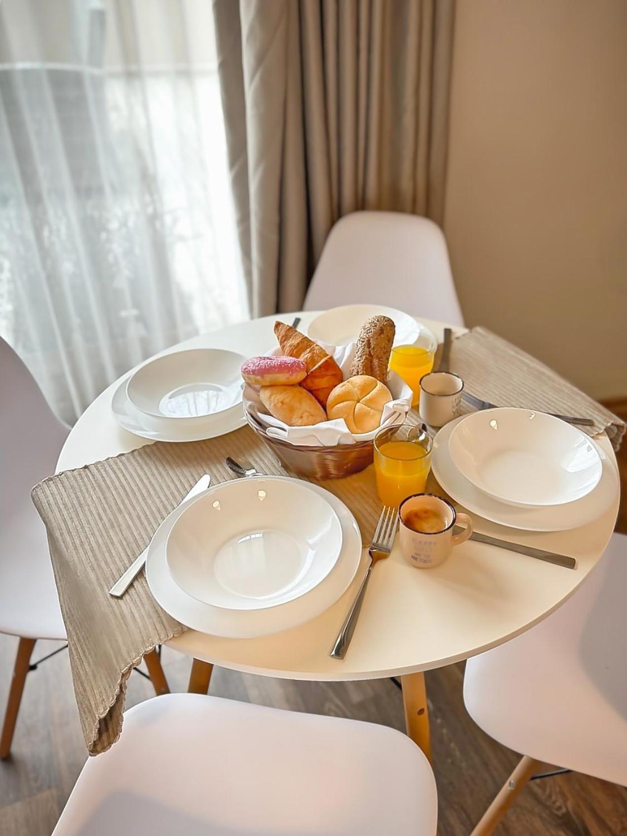 Top Centre Plovdiv Apt. With Parking for 4 Guests