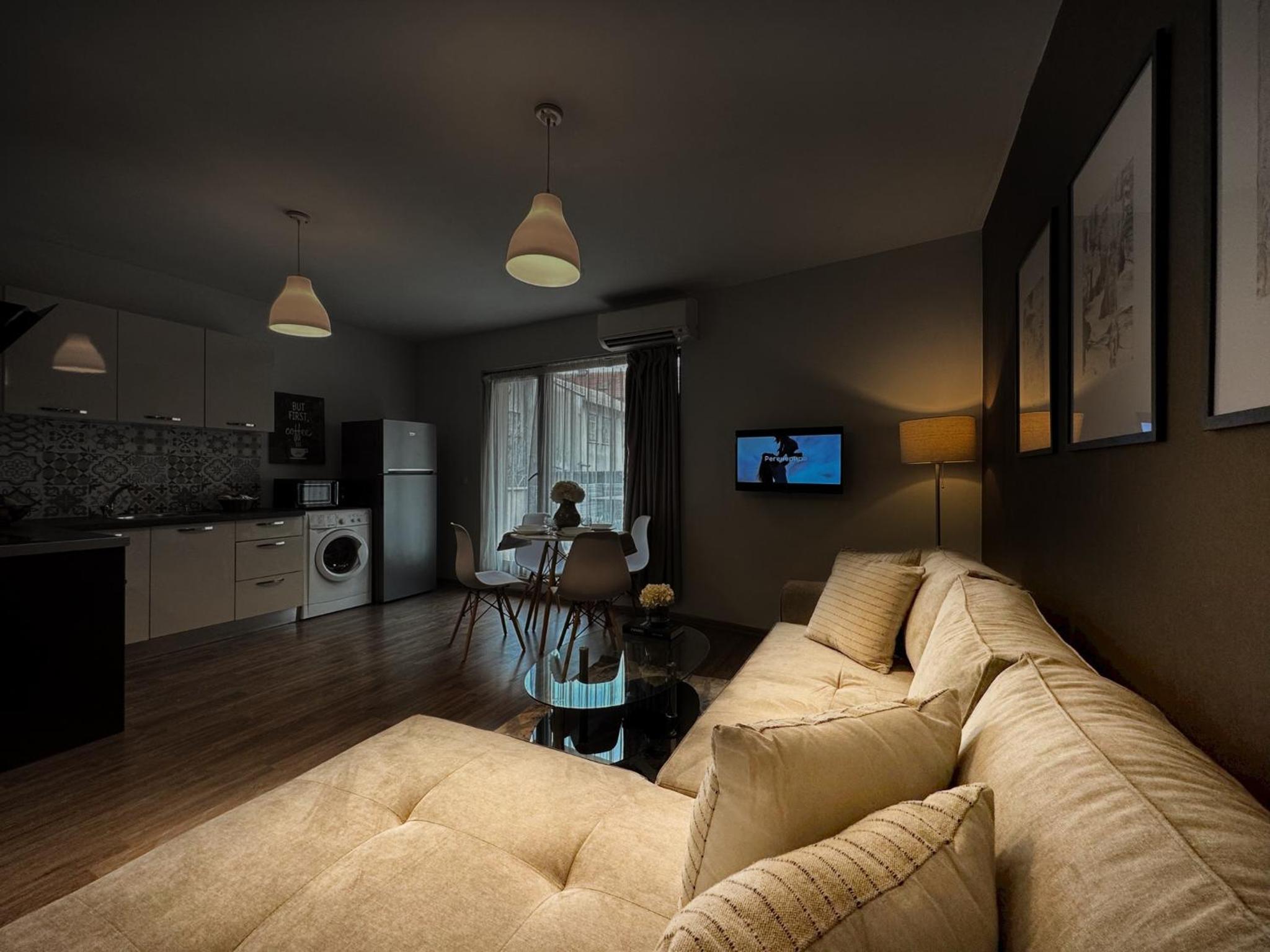 Top Centre Plovdiv Apt. With Parking for 4 Guests
